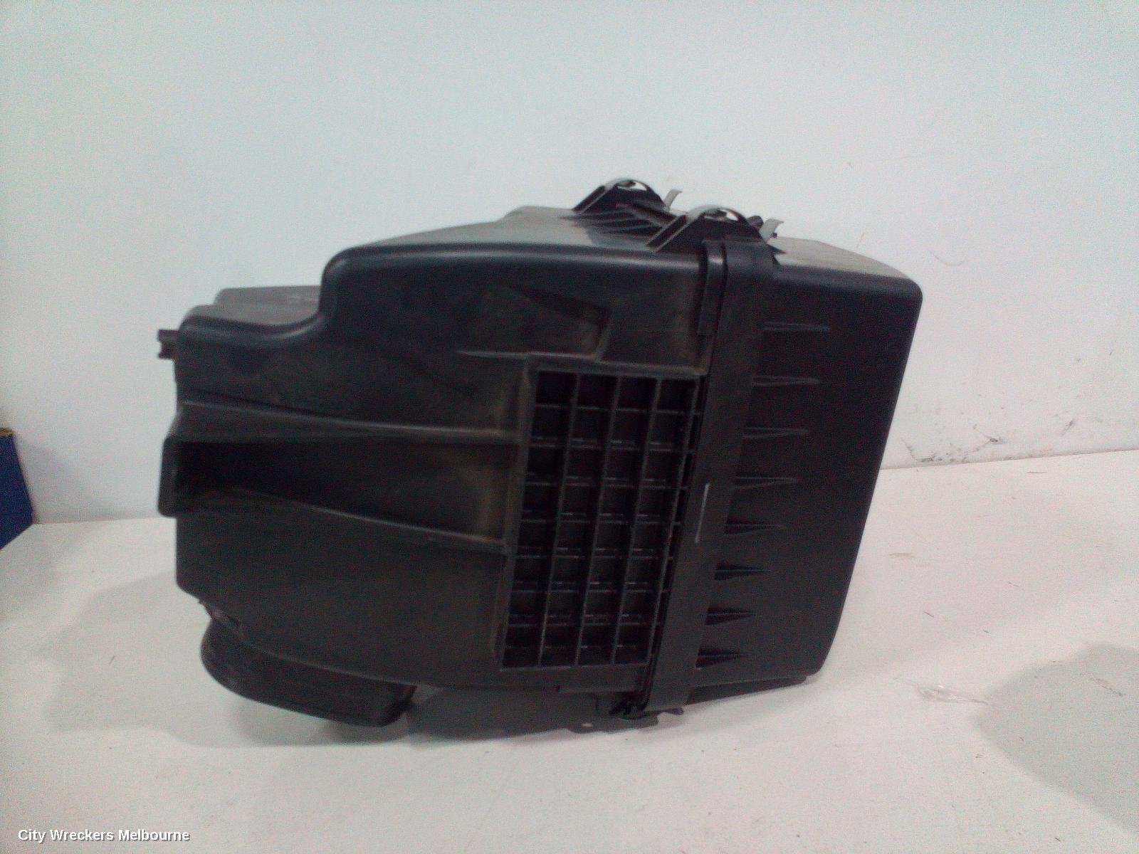 HONDA ODYSSEY AIR CLEANER/BOX, AIR CLEANER, RC1, 02/2014 ONWARDS