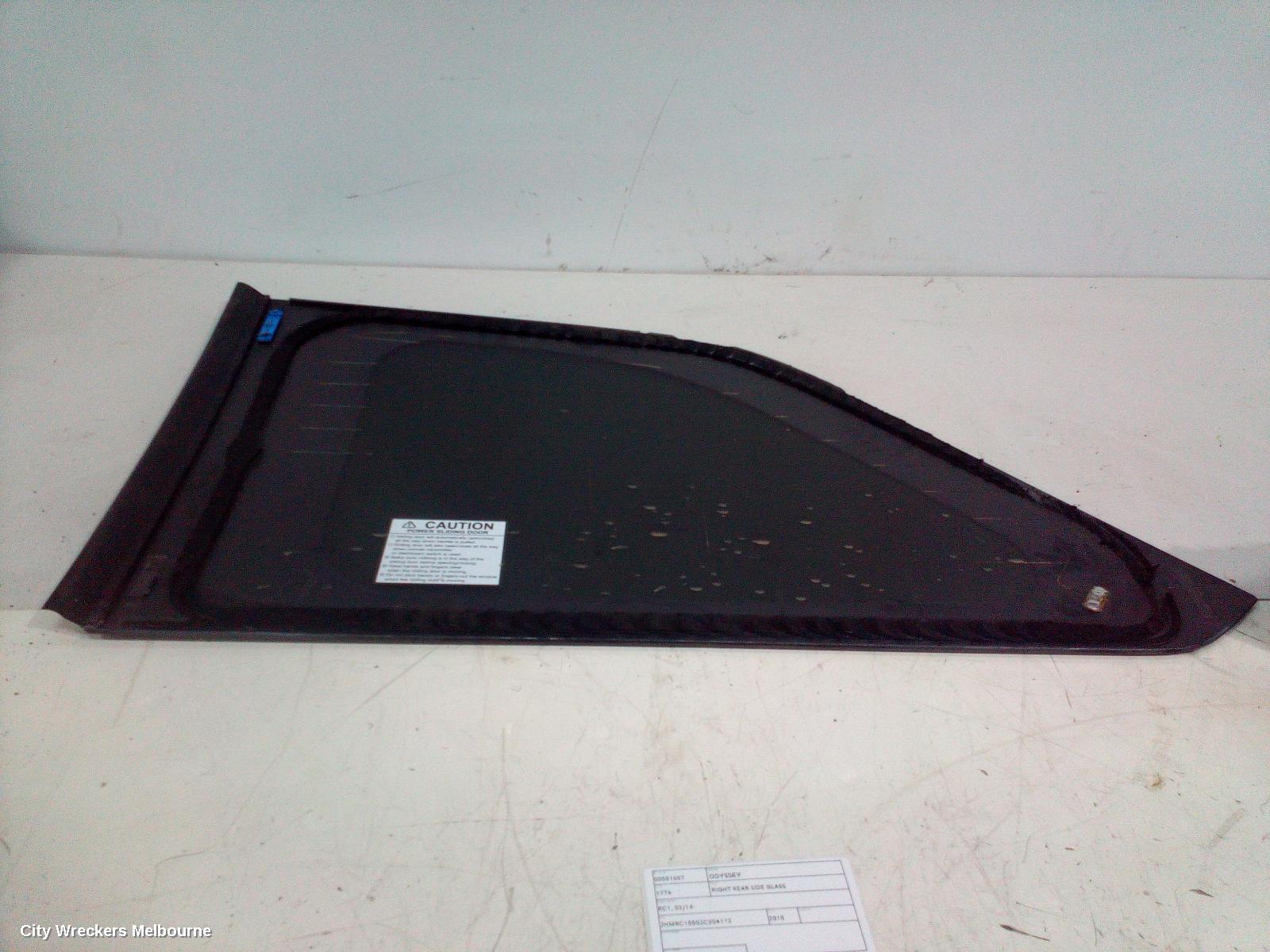 HONDA ODYSSEY RIGHT REAR SIDE GLASS, RC1, 02/2014 - 03/2022