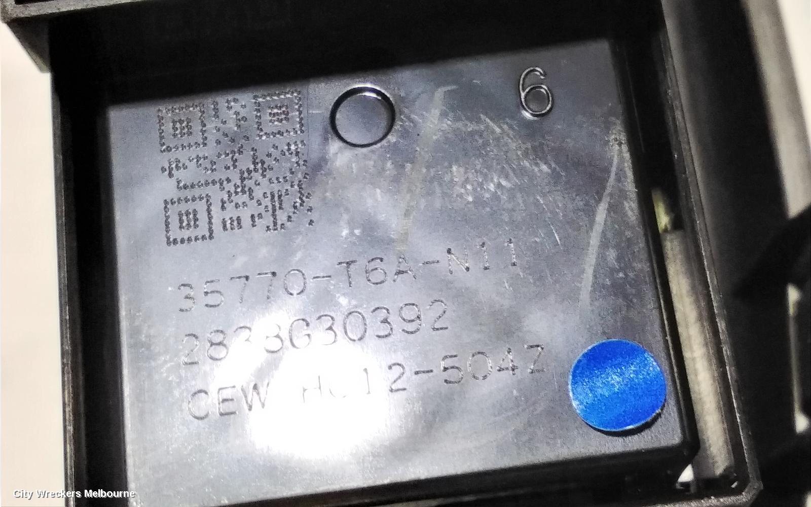 HONDA ODYSSEY PWR DR WIND SWITCH, LH REAR/RH REAR, RC1, 02/2014 ONWARDS