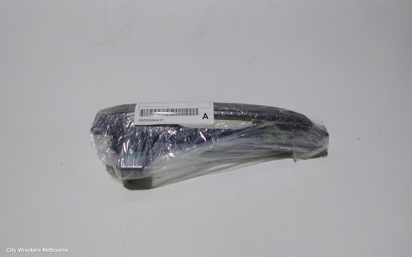 HONDA ODYSSEY DOOR HANDLE, OUTER, RH REAR, RC1, 02/2014 ONWARDS