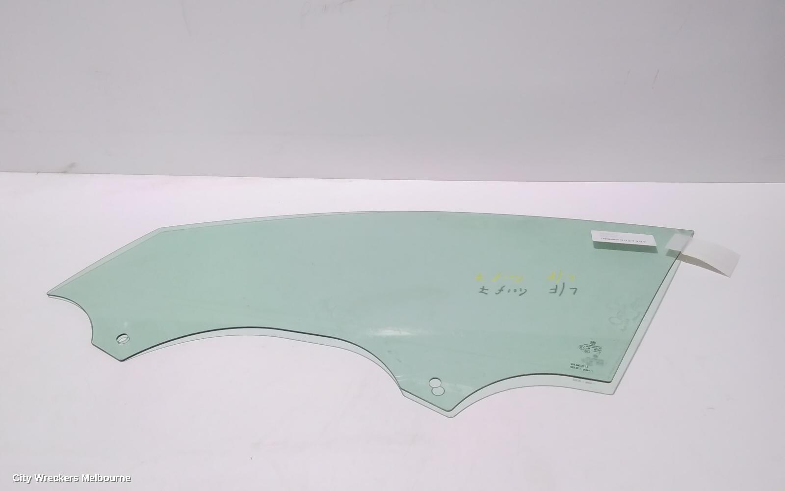 VOLKSWAGEN GOLF LEFT FRONT DOOR WINDOW, GEN 6, 5DR HATCH, 10/2008 - 03/2013