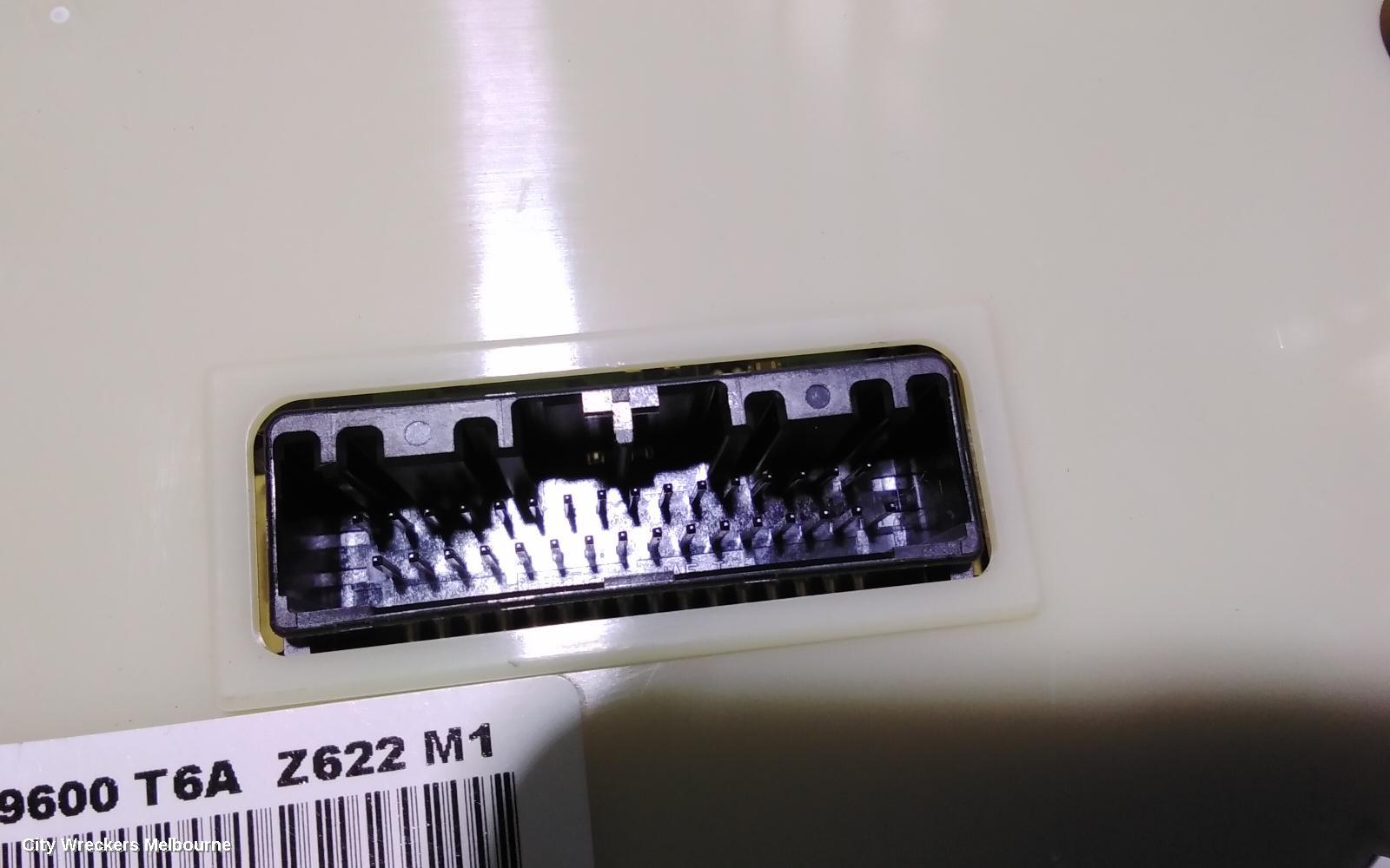 HONDA ODYSSEY, RC1, 02/2014 - 03/2022, CENTER DASH TRIM: 86664