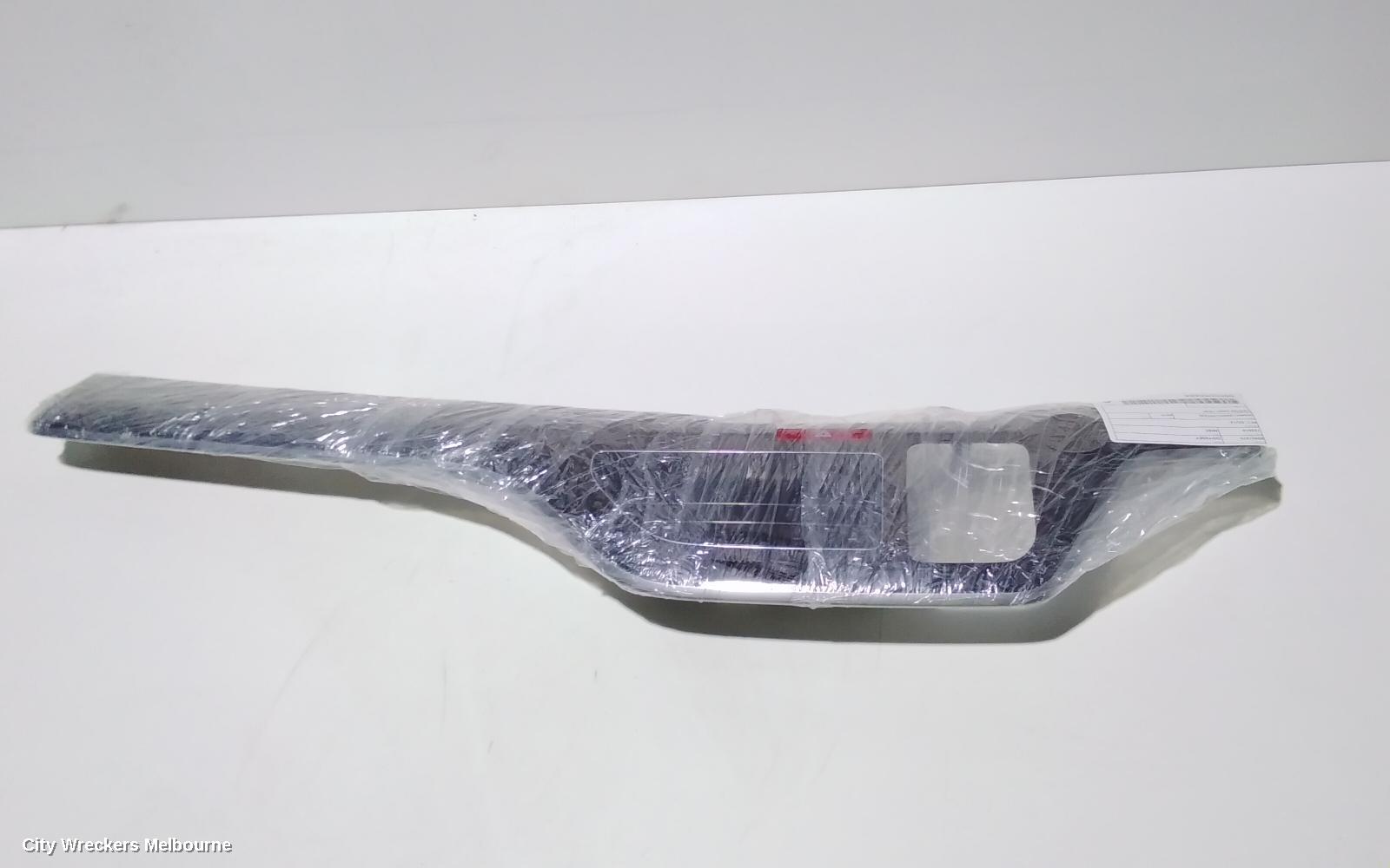 HONDA ODYSSEY, RC1, 02/2014 - 03/2022, CENTER DASH TRIM: 86664