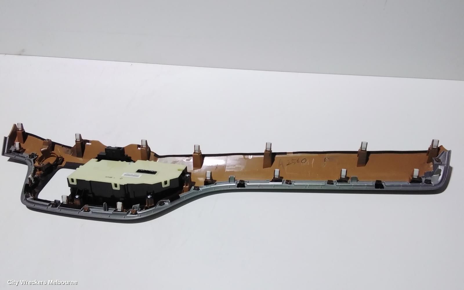 HONDA ODYSSEY, RC1, 02/2014 - 03/2022, CENTER DASH TRIM: 86664