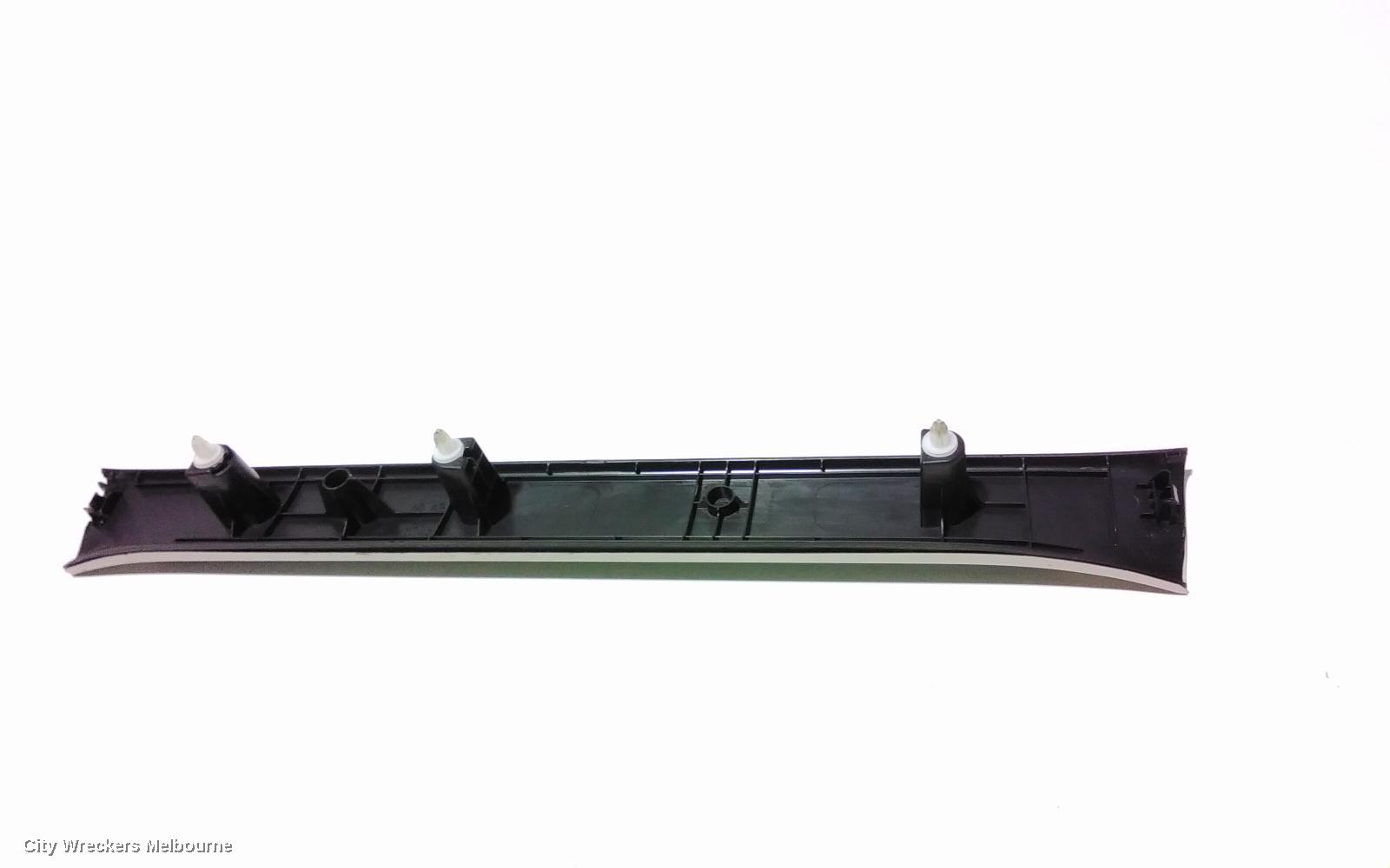HONDA ODYSSEY, RC1, 02/2014 - 03/2022, RHF CHROME TRIM: 86665