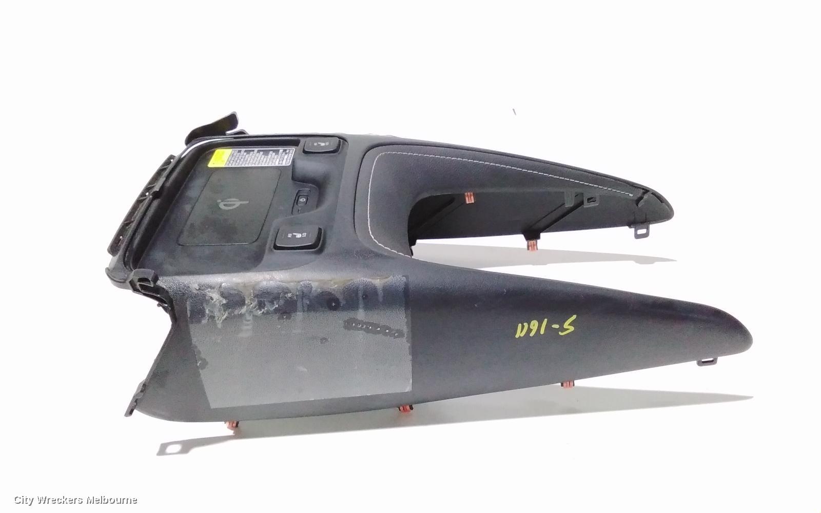 TOYOTA COROLLA, E210, 07/2018 ONWARDS, 861C012020 MOBILE WIRELESS CHARGER: 86704