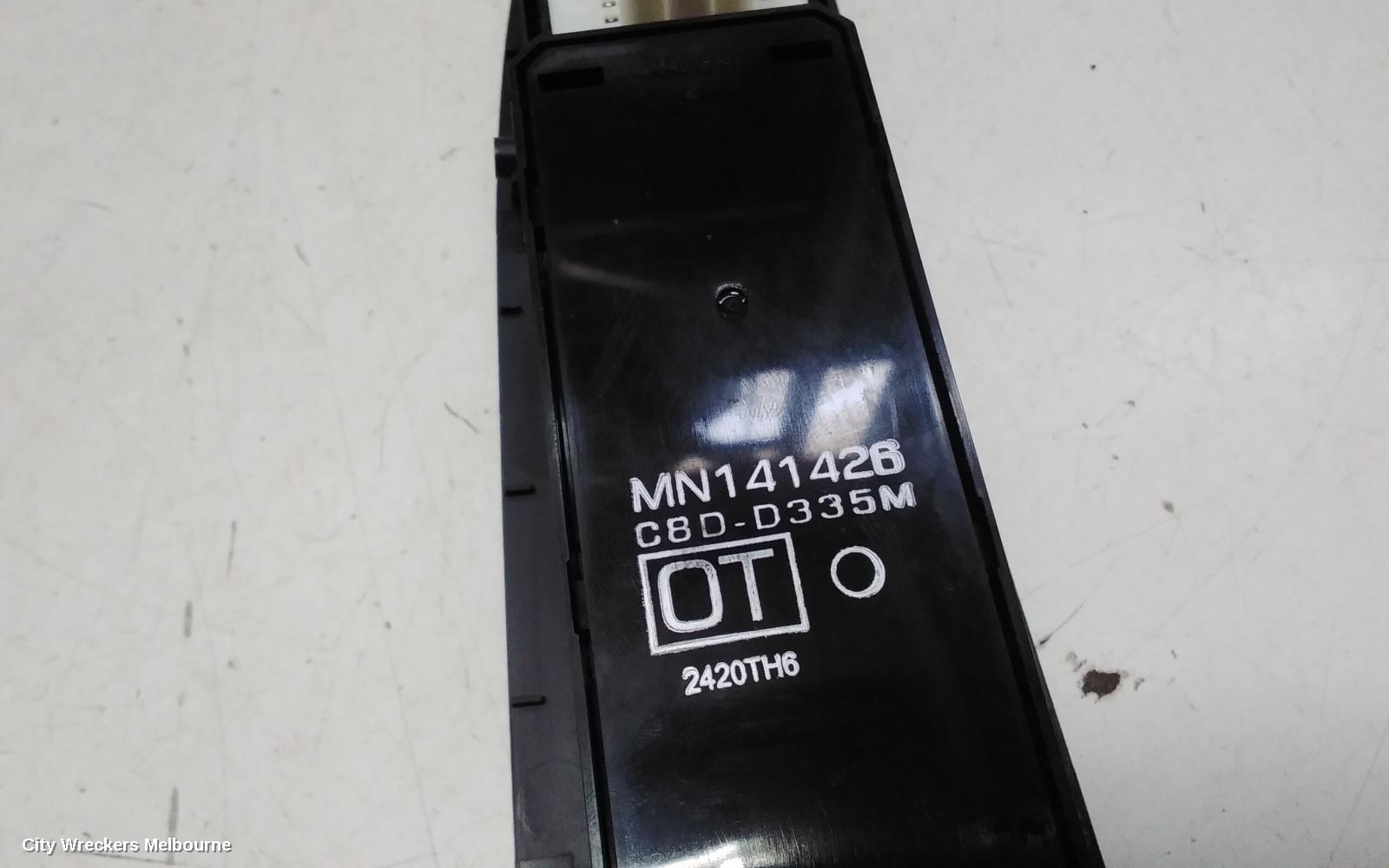 MITSUBISHI OUTLANDER PWR DR WIND SWITCH, RH FRONT (MASTER SWITCH), ZH, 09/2009 - 10/2012
