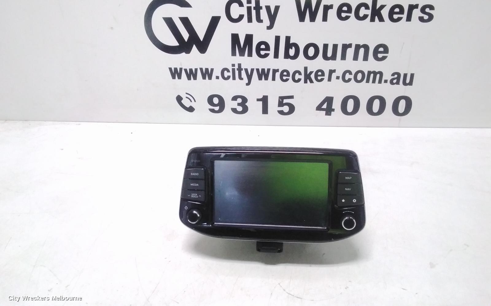 HYUNDAI I30 RADIO/CD/DVD/SAT/TV, HEAD UNIT & DISPLAY, 8 IN, SAT NAV/STANDARD AUDIO TYPE, (S. KOREA VIN KMHH), PD, HATCH, 03/2017 - 07/2020