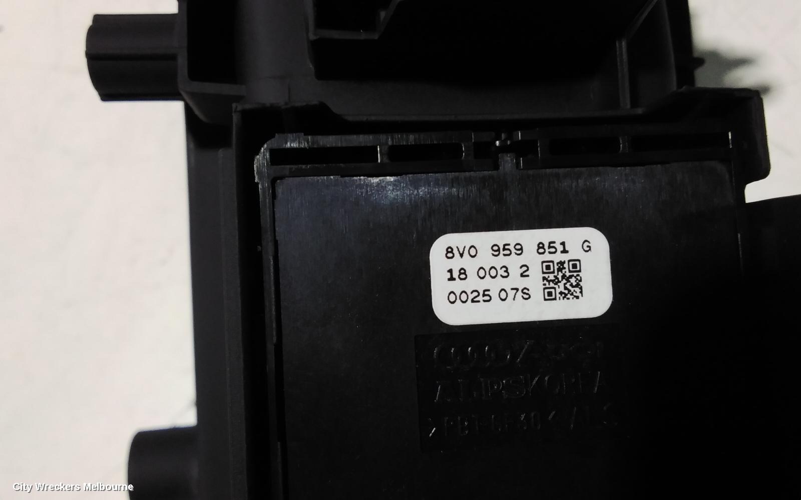 AUDI A3 PWR DR WIND SWITCH, RH FRONT (MASTER SWITCH), HATCH/SEDAN, NON CHROME TIPS TYPE, 8V, 05/2016 - 10/2020