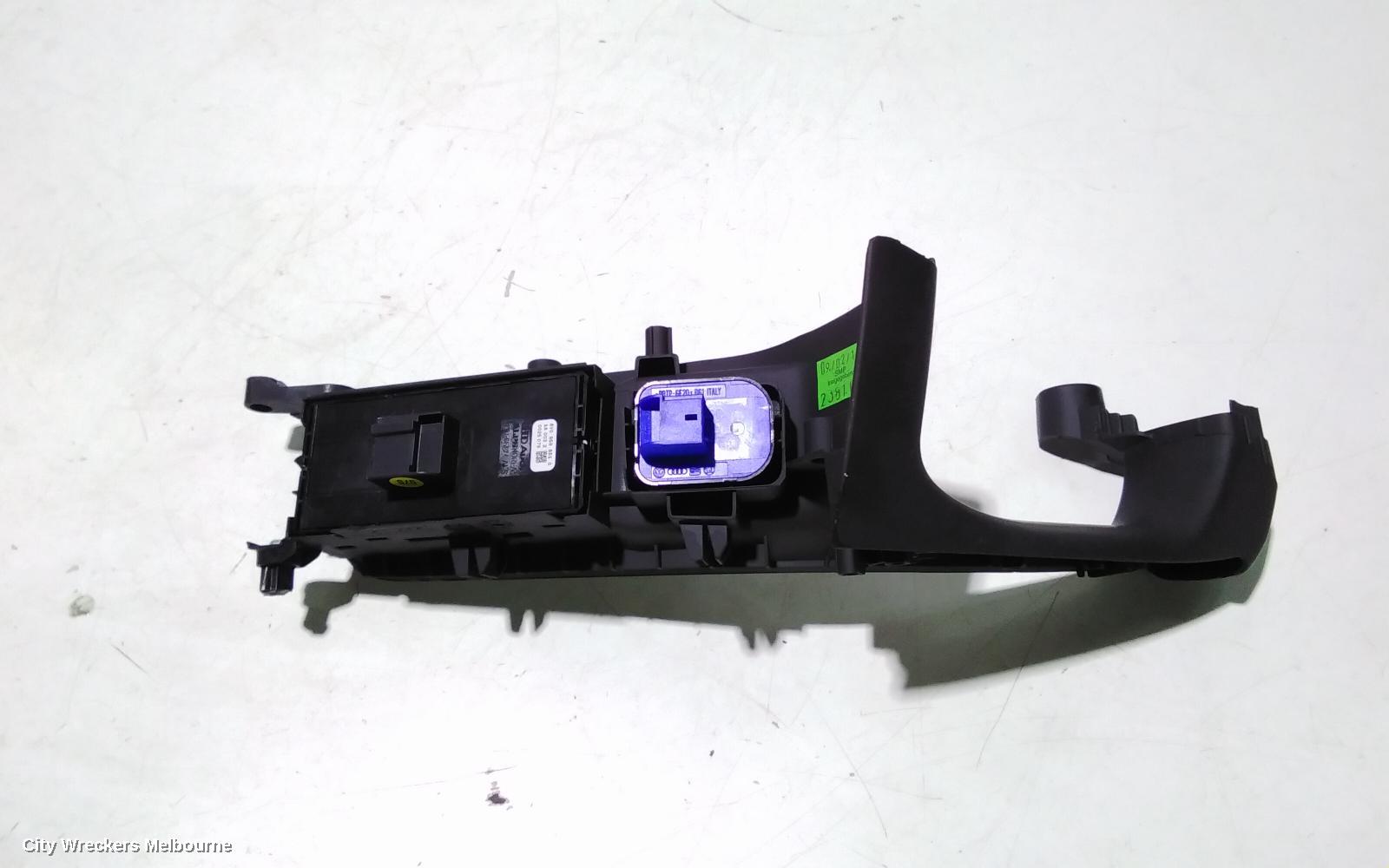 AUDI A3 PWR DR WIND SWITCH, RH FRONT (MASTER SWITCH), HATCH/SEDAN, NON CHROME TIPS TYPE, 8V, 05/2016 - 10/2020