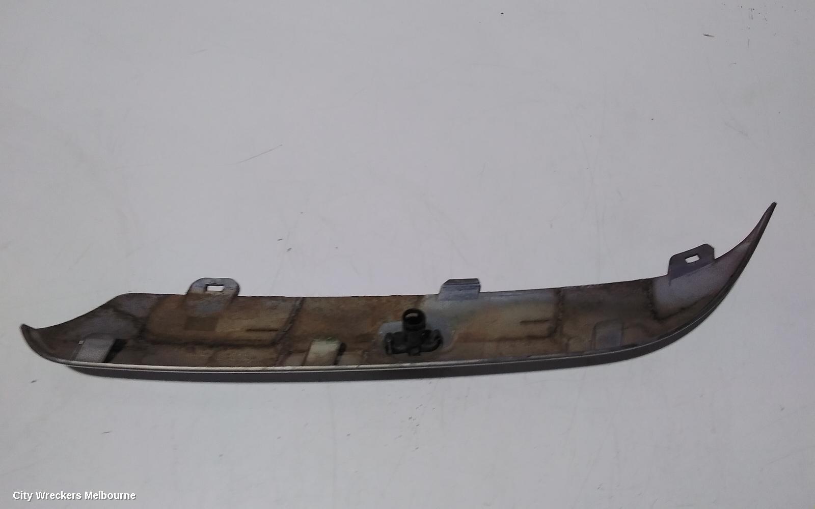 CHRYSLER 300C WASHER JET, 11/2005 - 12/2011