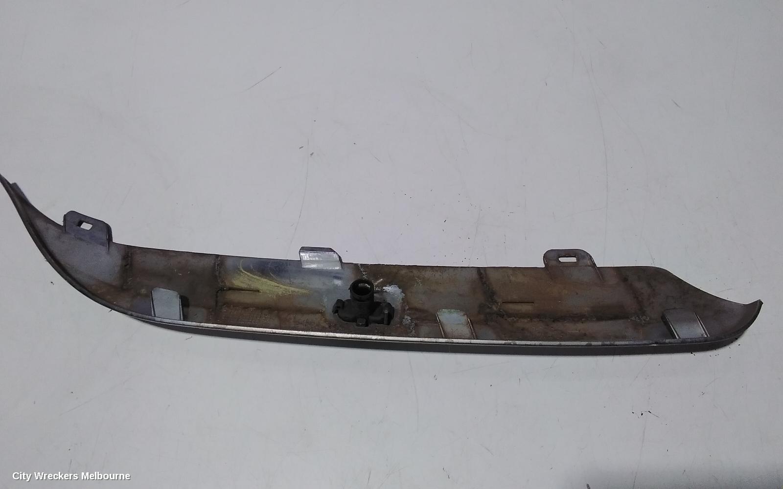 CHRYSLER 300C WASHER JET, 11/2005 - 12/2011