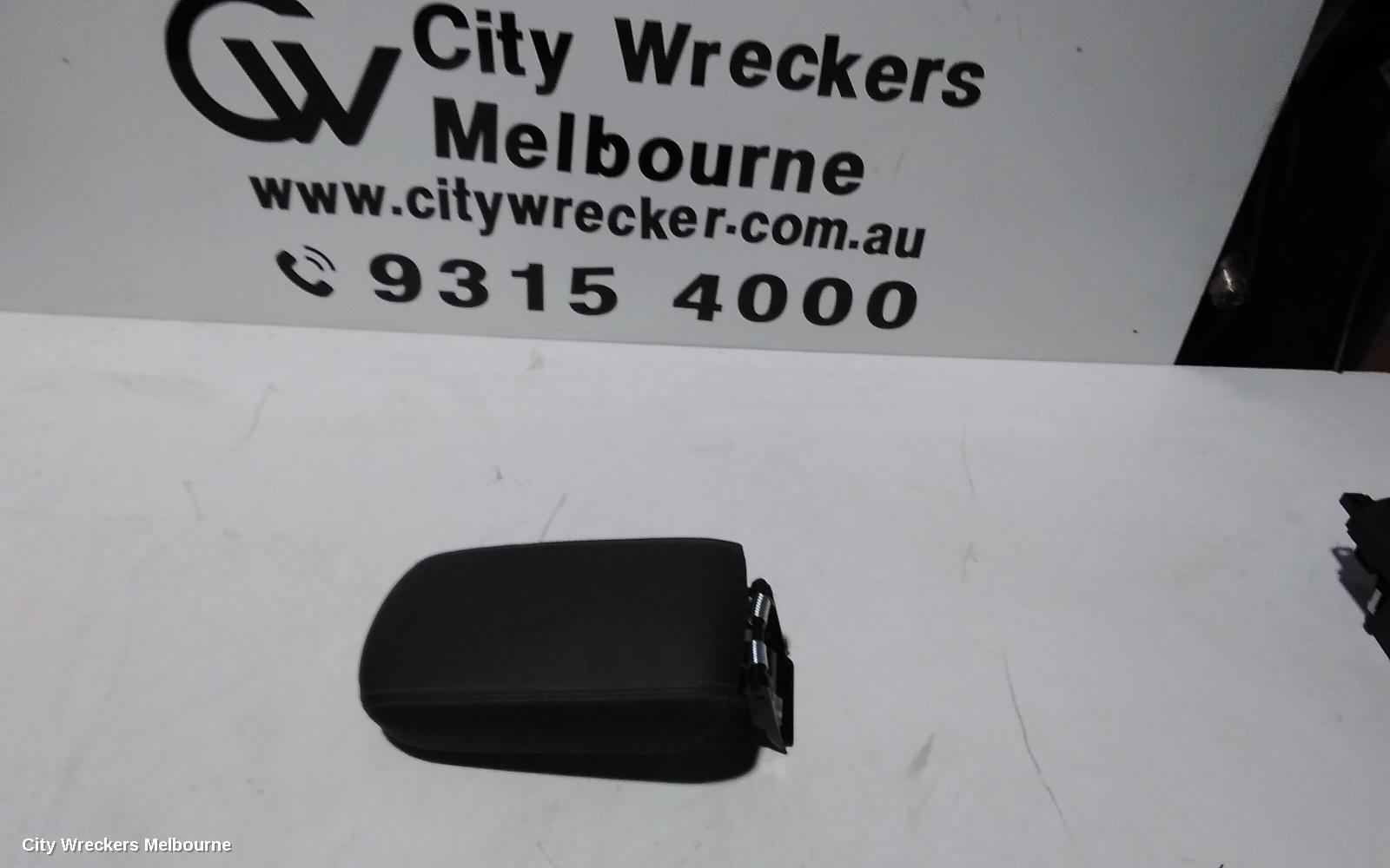 HYUNDAI I30 CONSOLE, PD, HATCH, 03/2017 ONWARDS