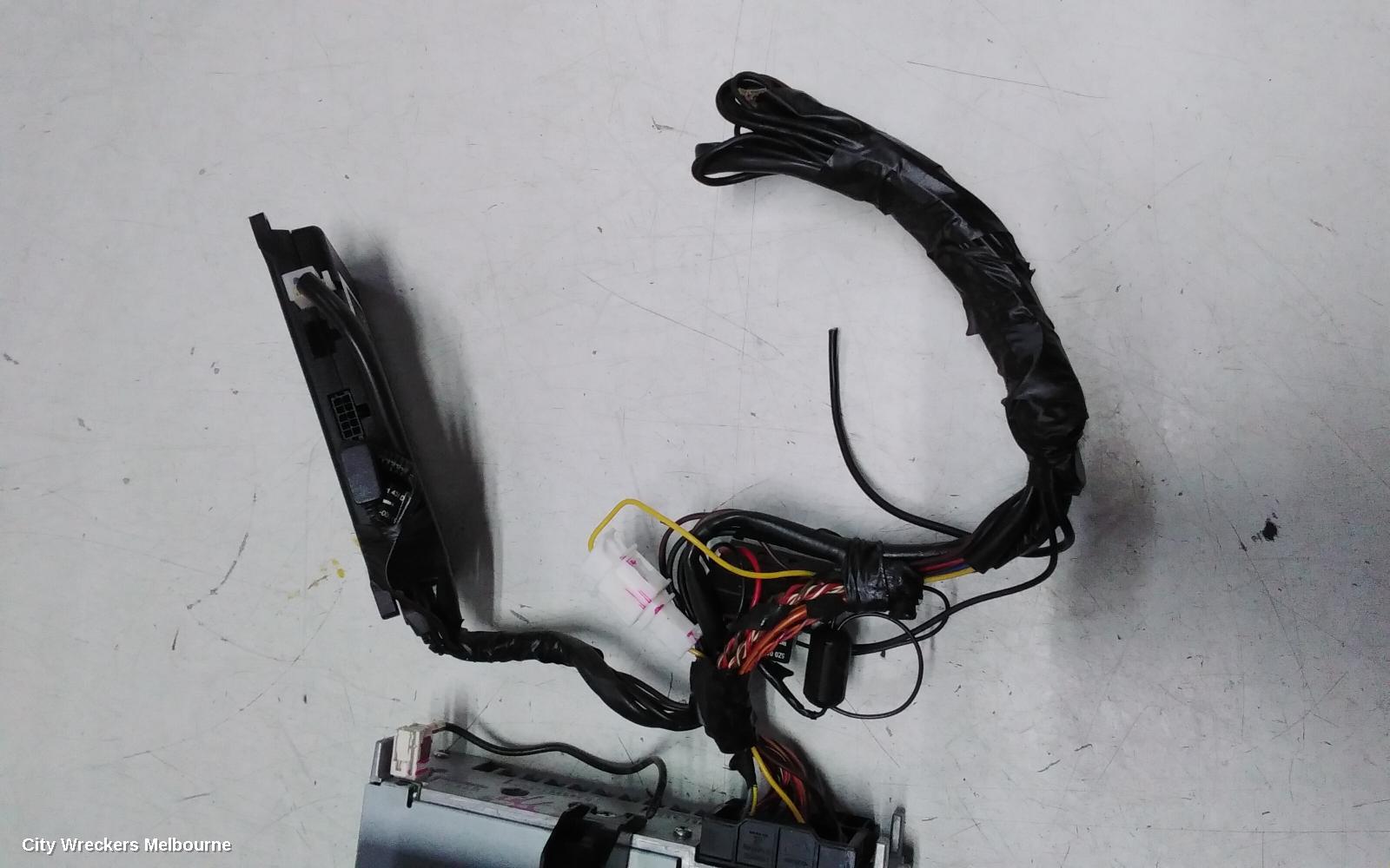 VOLKSWAGEN CADDY RADIO/CD/DVD/SAT/TV, CD PLAYER (RCD210), 2K, 08/2010 - 06/2015