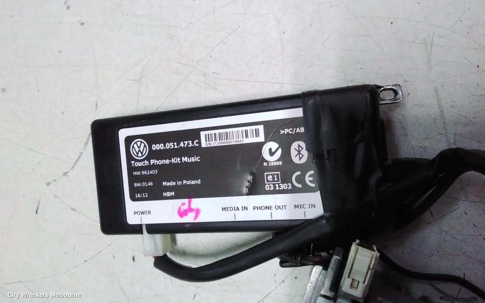 VOLKSWAGEN CADDY RADIO/CD/DVD/SAT/TV, CD PLAYER (RCD210), 2K, 08/2010 - 06/2015