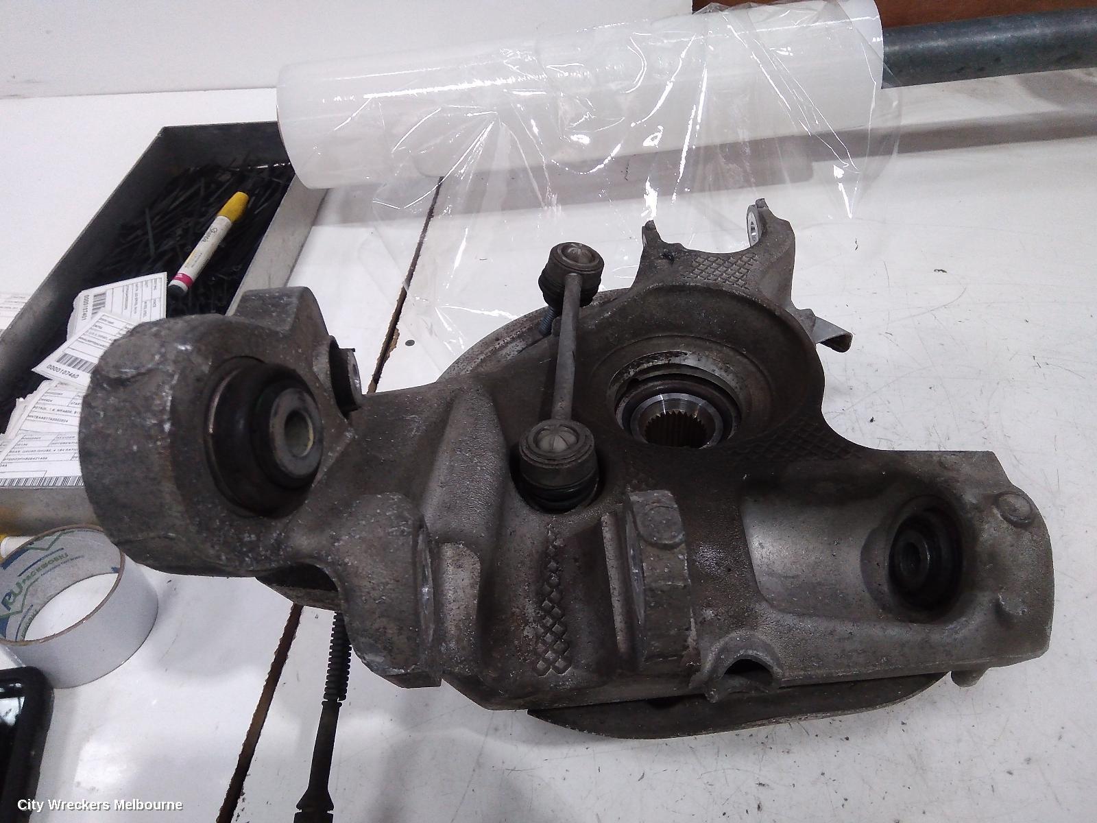 LAND ROVER DISCOVERY SPORT RIGHT REAR HUB ASSEMBLY, L550, 01/2015 - 06/2019