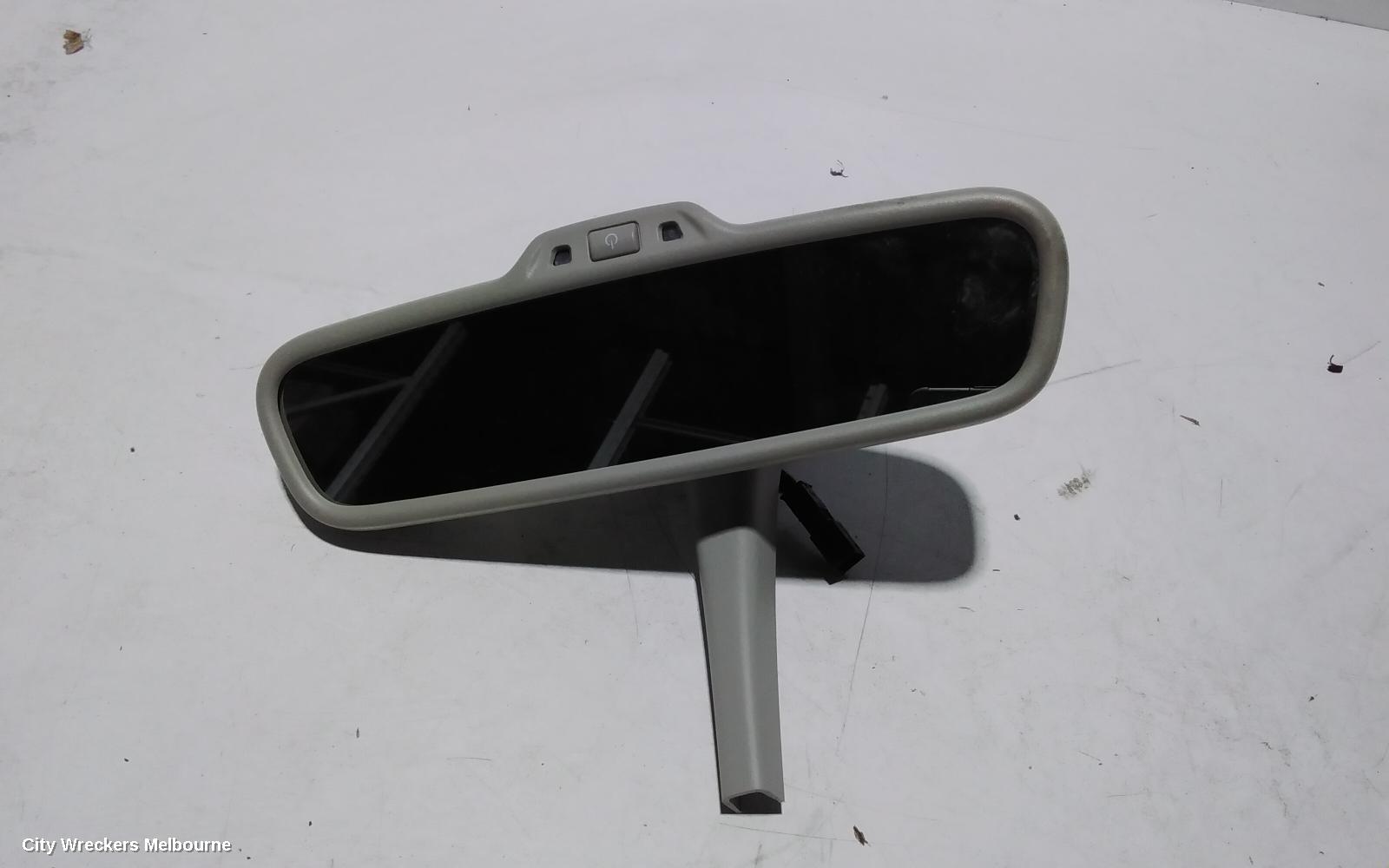 AUDI Q7 INTERIOR MIRROR, 4L, BLACK PLUG, 09/2006 - 08/2015