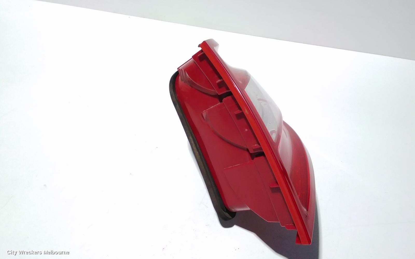 MERCEDES C CLASS RIGHT TAILLIGHT, W204, SEDAN, CLASSIC/ELEGANCE, NON LED, NON TINTED TYPE, 07/2007 - 04/2011