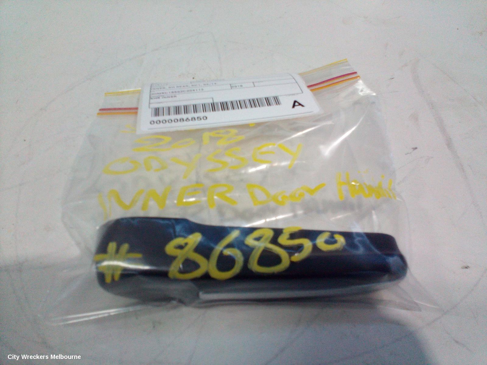 HONDA ODYSSEY DOOR HANDLE, INNER, RH REAR, RC1, 02/2014 ONWARDS