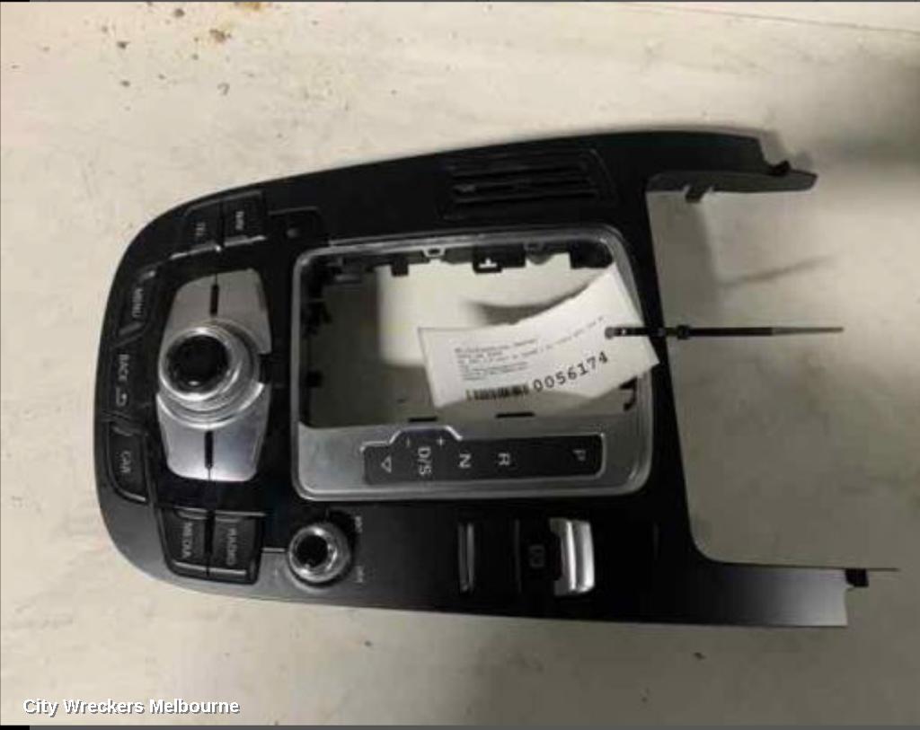 AUDI A4, B8 8K, 04/2008 - 06/2012, MULTIFUNCTION CENTER, : 56174
