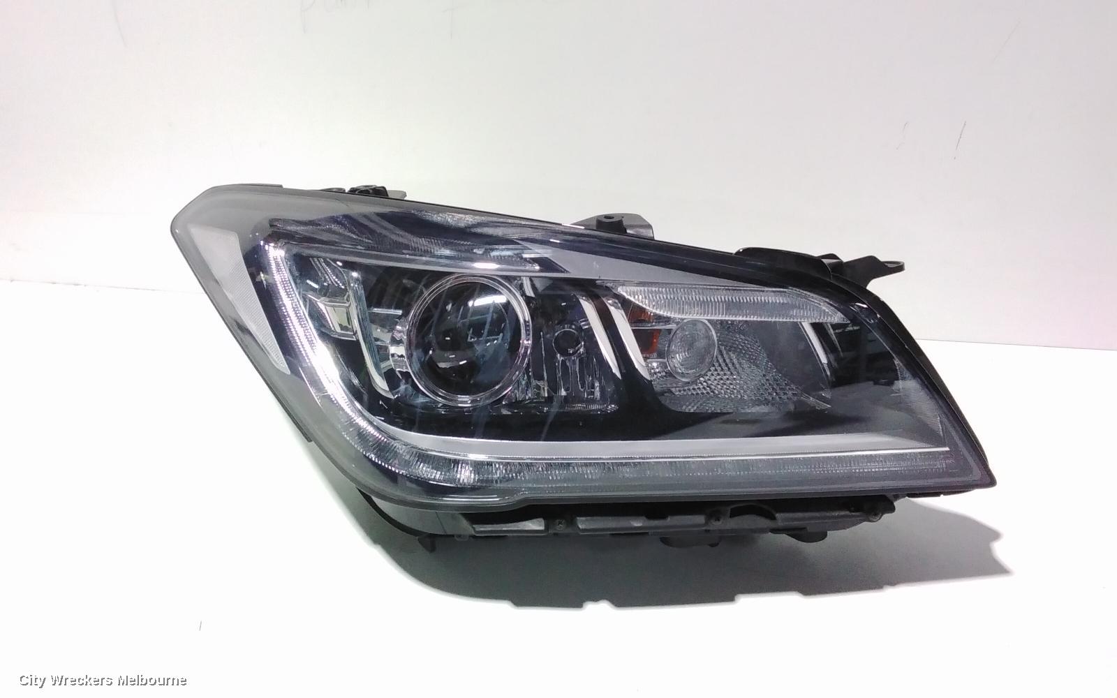 HYUNDAI GENESIS RIGHT HEADLAMP, DH, 11/2014 - 01/2018