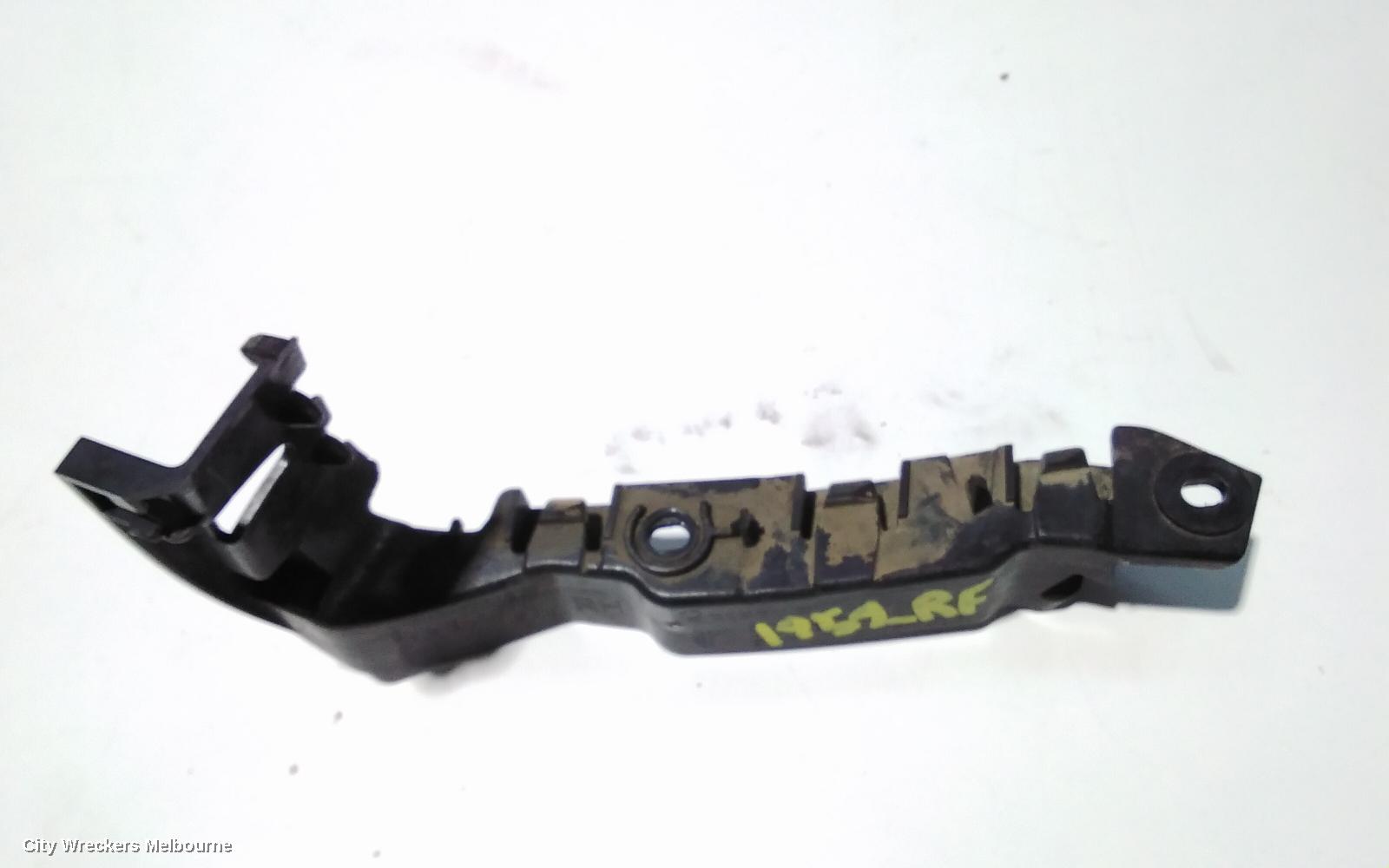 AUDI A3, 8V, 03/2013 - 10/2020, RHF BAR SLIDER: 86927