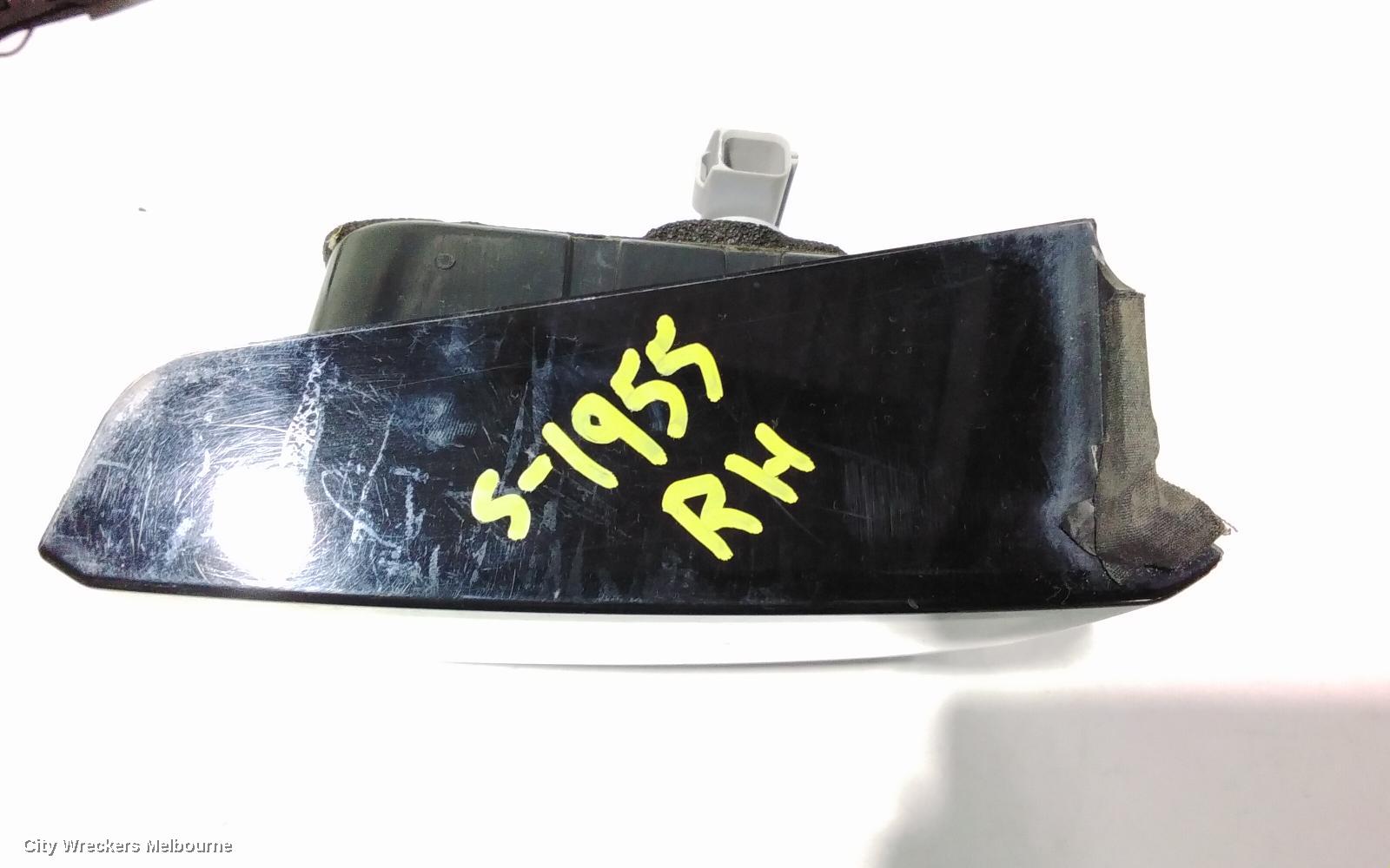 LAND ROVER DISCOVERY SPORT REAR GARNISH, TAILGATE LAMP (RH SIDE), L550, 01/2015 - 06/2019