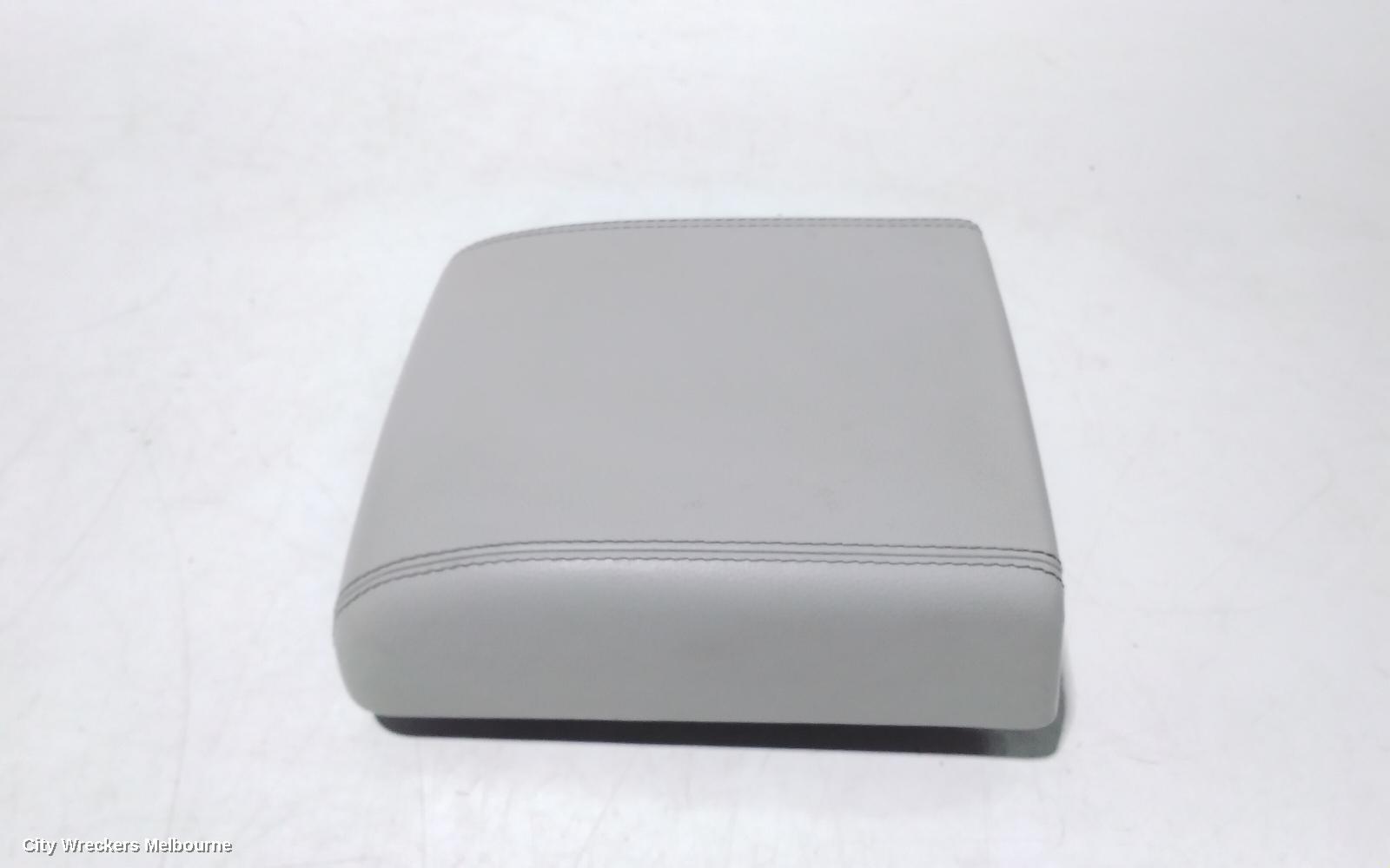 LAND ROVER DISCOVERY SPORT CONSOLE, L550, 01/2015 ONWARDS