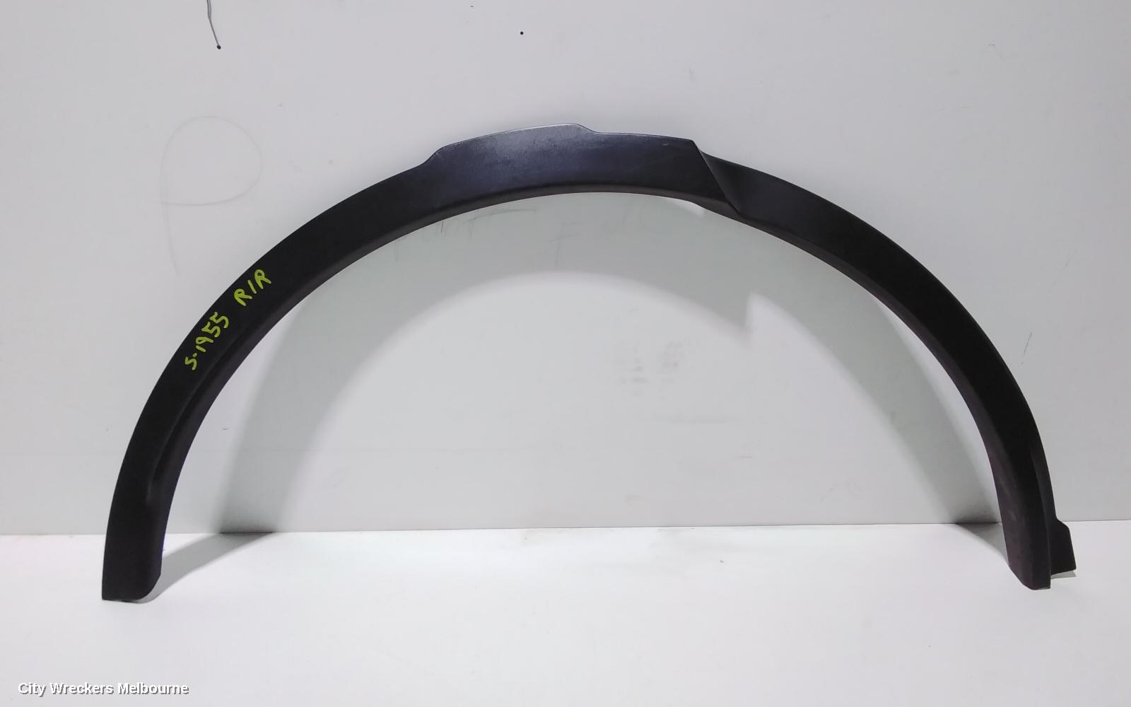 LAND ROVER DISCOVERY SPORT WHEEL ARCH FLARE, L550, RH REAR, BLACK, 01/2015 ONWARDS