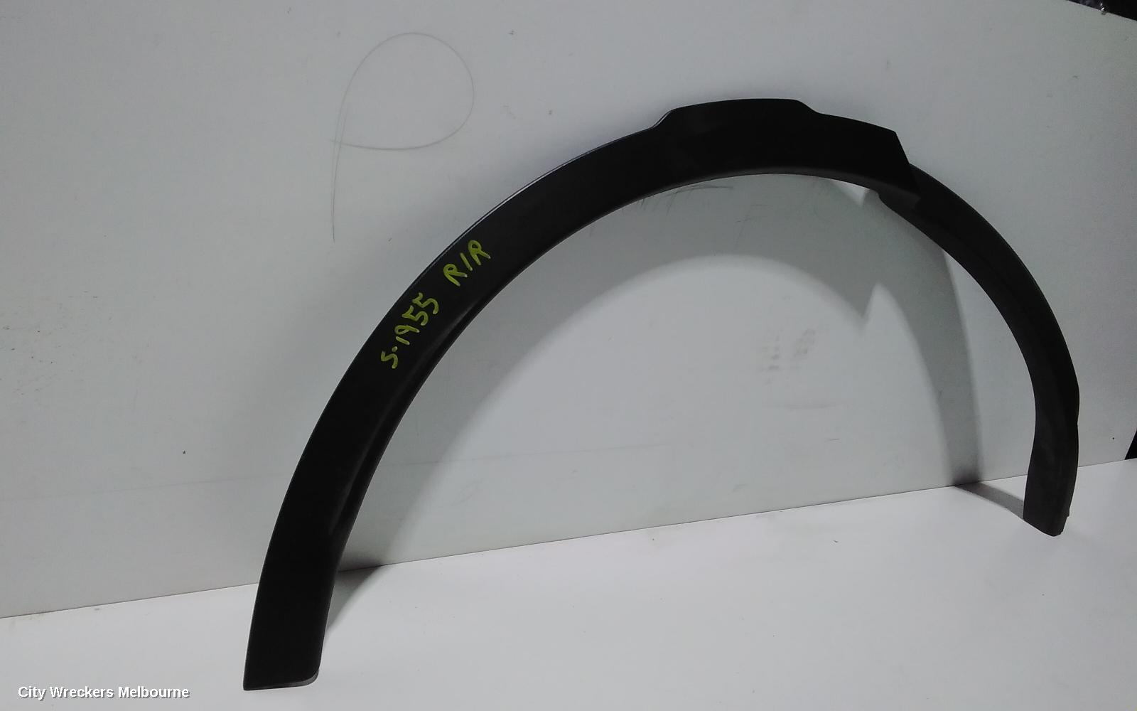 LAND ROVER DISCOVERY SPORT WHEEL ARCH FLARE, L550, RH REAR, BLACK, 01/2015 ONWARDS