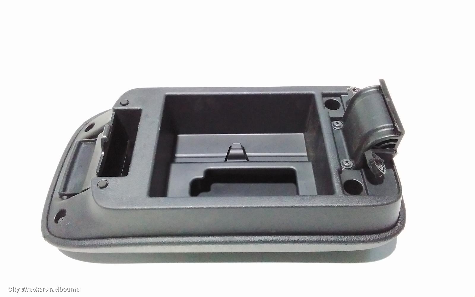 MITSUBISHI OUTLANDER CONSOLE, ZJ-ZL, 10/2012 ONWARDS