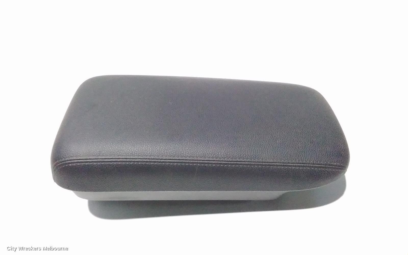 MITSUBISHI OUTLANDER CONSOLE, ZJ-ZL, 10/2012 ONWARDS