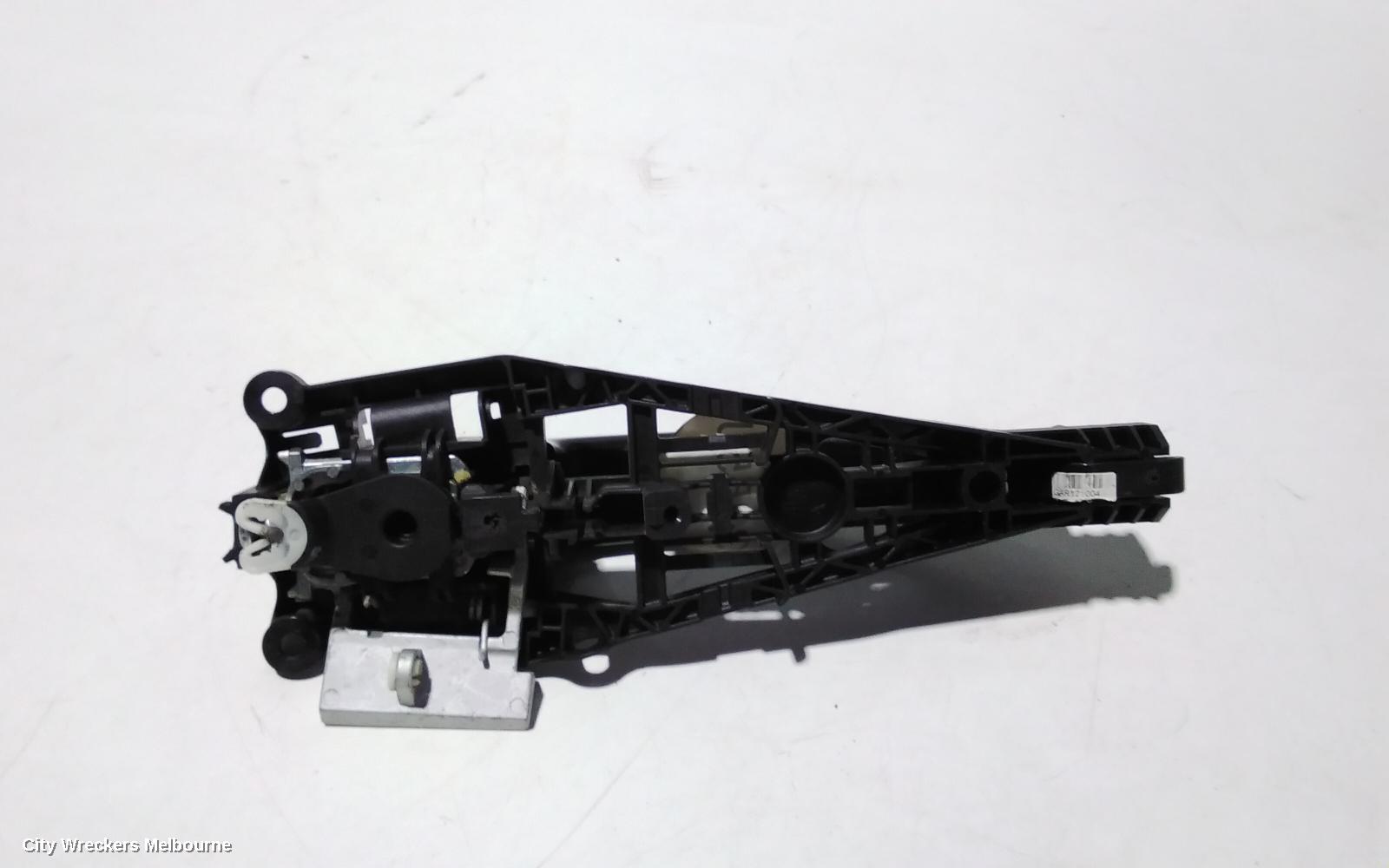 HOLDEN BARINA DOOR HANDLE, OUTER, RH FRONT, NON CHROME INSERT TYPE, TM, 11/2011 - 12/2018