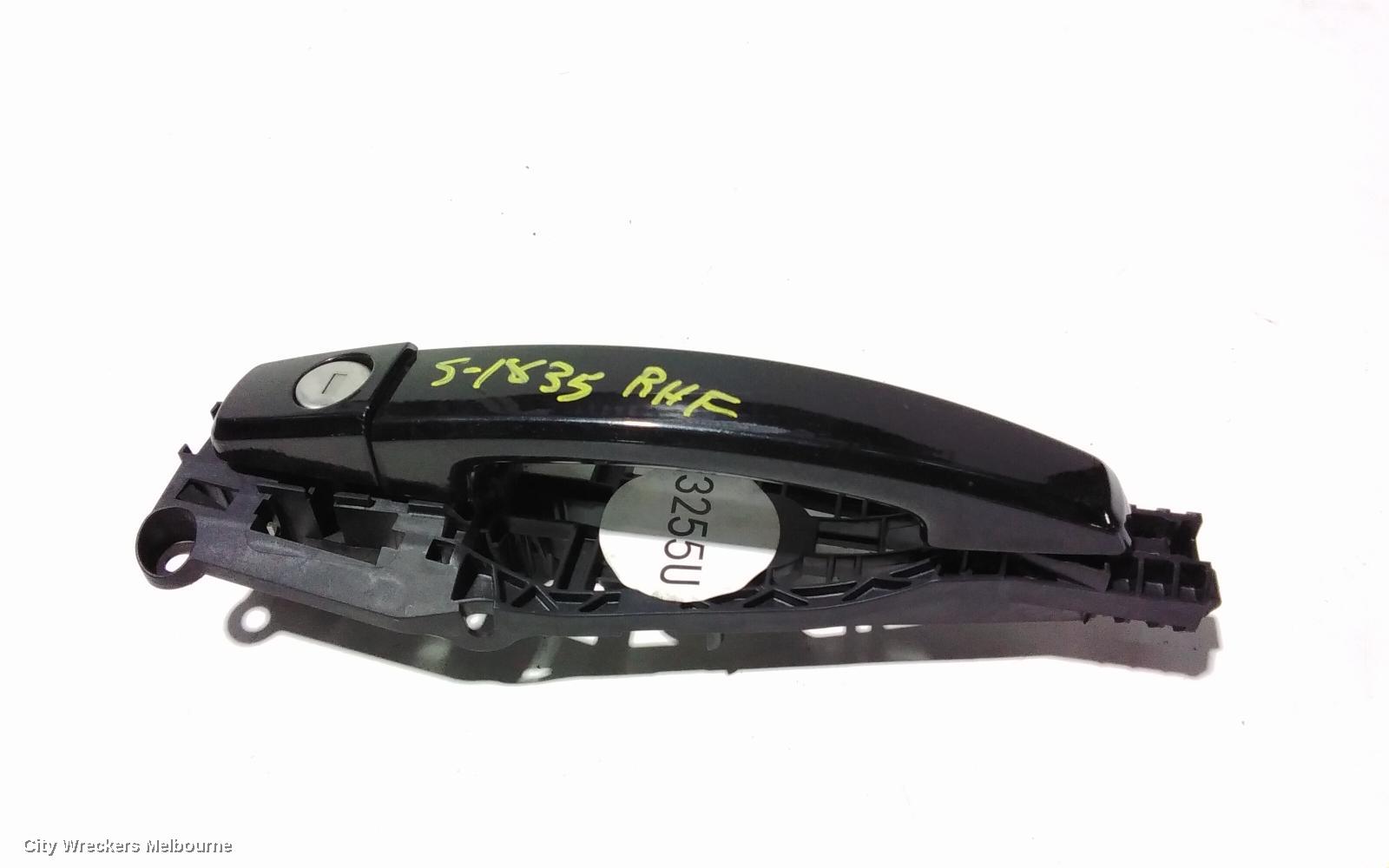 HOLDEN BARINA DOOR HANDLE, OUTER, RH FRONT, NON CHROME INSERT TYPE, TM, 11/2011 - 12/2018