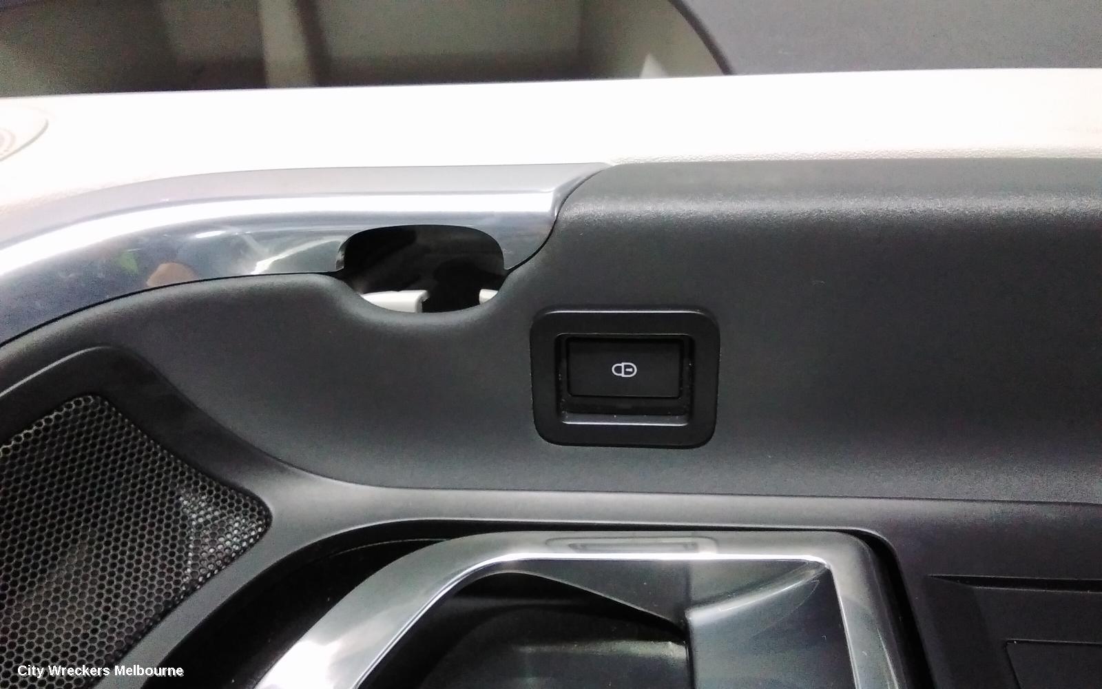 LAND ROVER DISCOVERY SPORT DOOR TRIM, LH FRONT, L550, LEATHER, BLACK, SE/HSE, 01/2015 - 06/2019