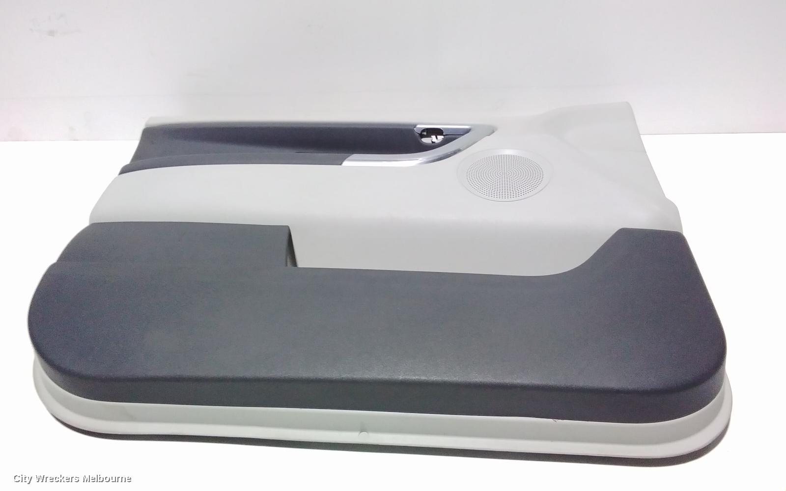 LAND ROVER DISCOVERY SPORT DOOR TRIM, LH FRONT, L550, LEATHER, BLACK, SE/HSE, 01/2015 - 06/2019