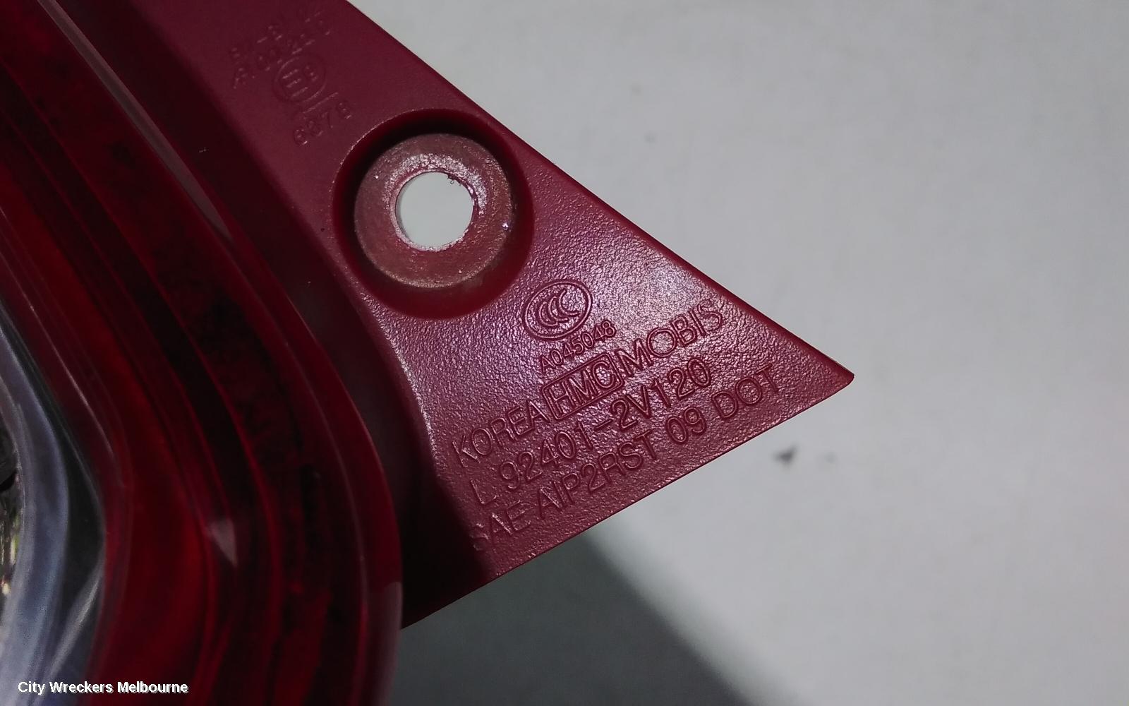 HYUNDAI VELOSTER LEFT TAILLIGHT, IN BODY, FS, LED TYPE, 12/2011 - 02/2018