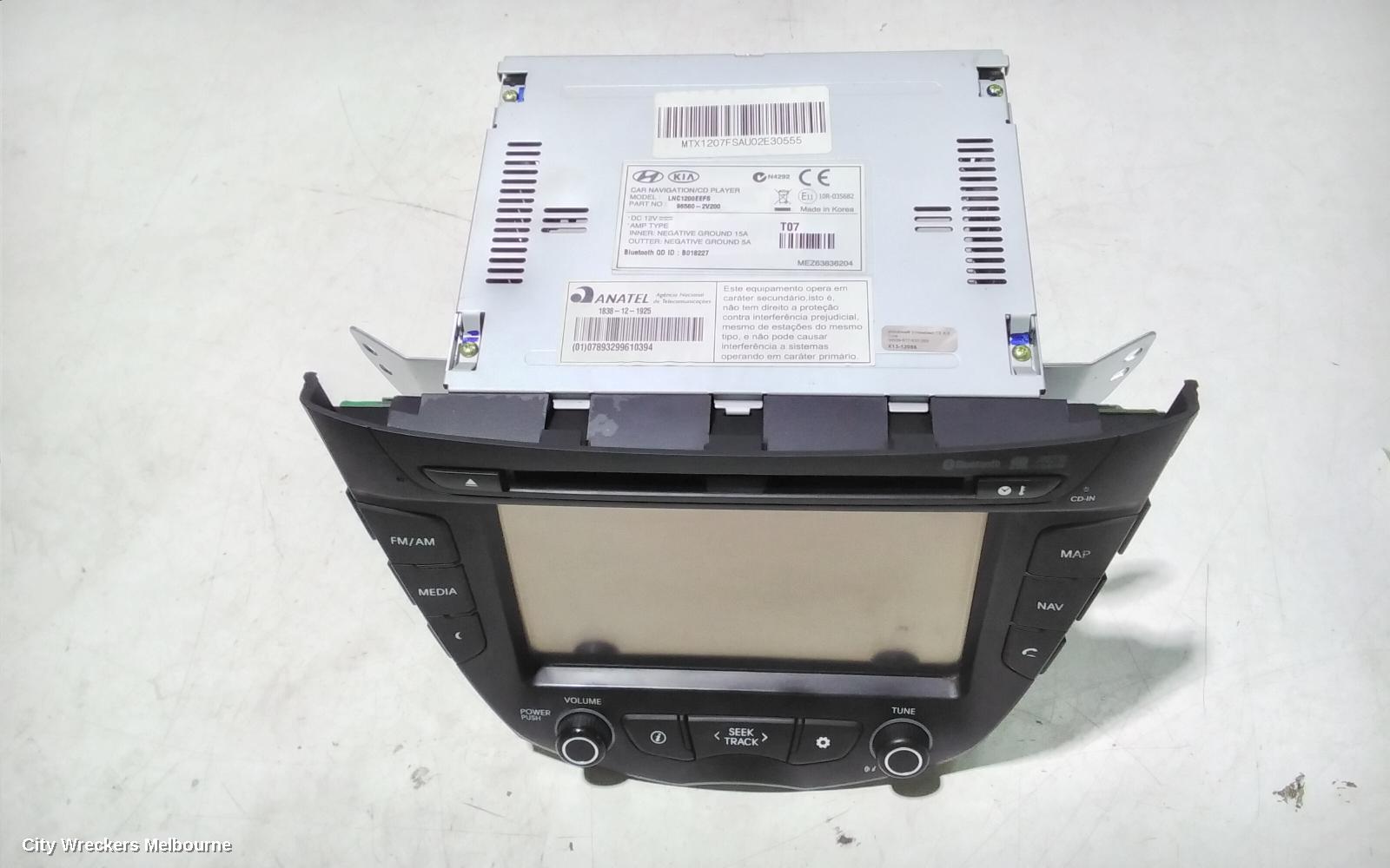 HYUNDAI VELOSTER RADIO/CD/DVD/SAT/TV, TOUCHSCREEN, GPS/NAVIGATION/BLUETOOTH/MP3/AUX W/ CD PLAYER, FS, 10/2011 - 02/2018