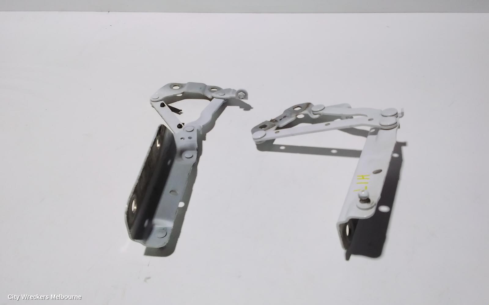 LAND ROVER RANGEROVER EVOQUE BONNET HINGE/STRUT, L538, HINGE (PAIR), 11/2011 - 01/2019
