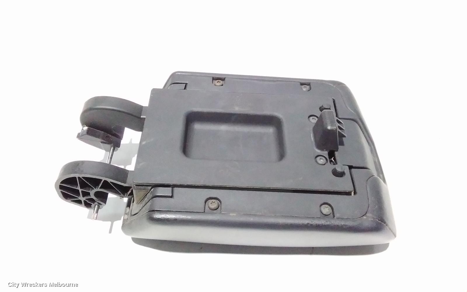 HOLDEN ASTRA CONSOLE, PJ, GTC, 12/2014 - 01/2017