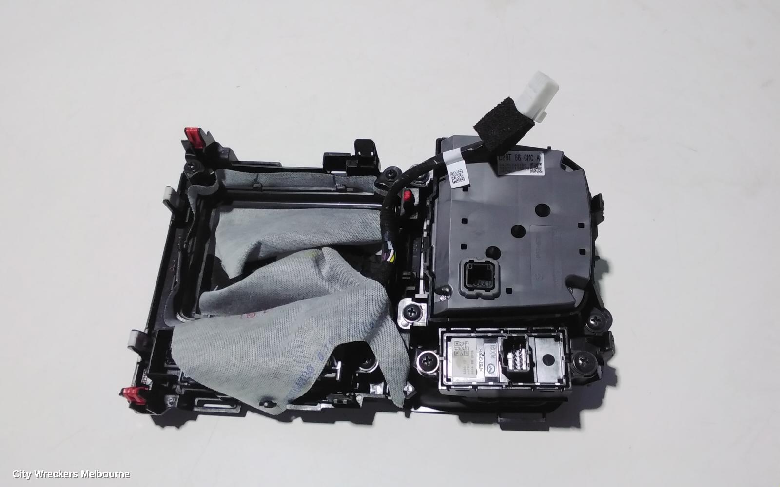 MAZDA CX3 GEAR STICK/SHIFTER, GEAR SHIFTER, AUTO T/M TYPE, DK, 03/2015 ONWARDS