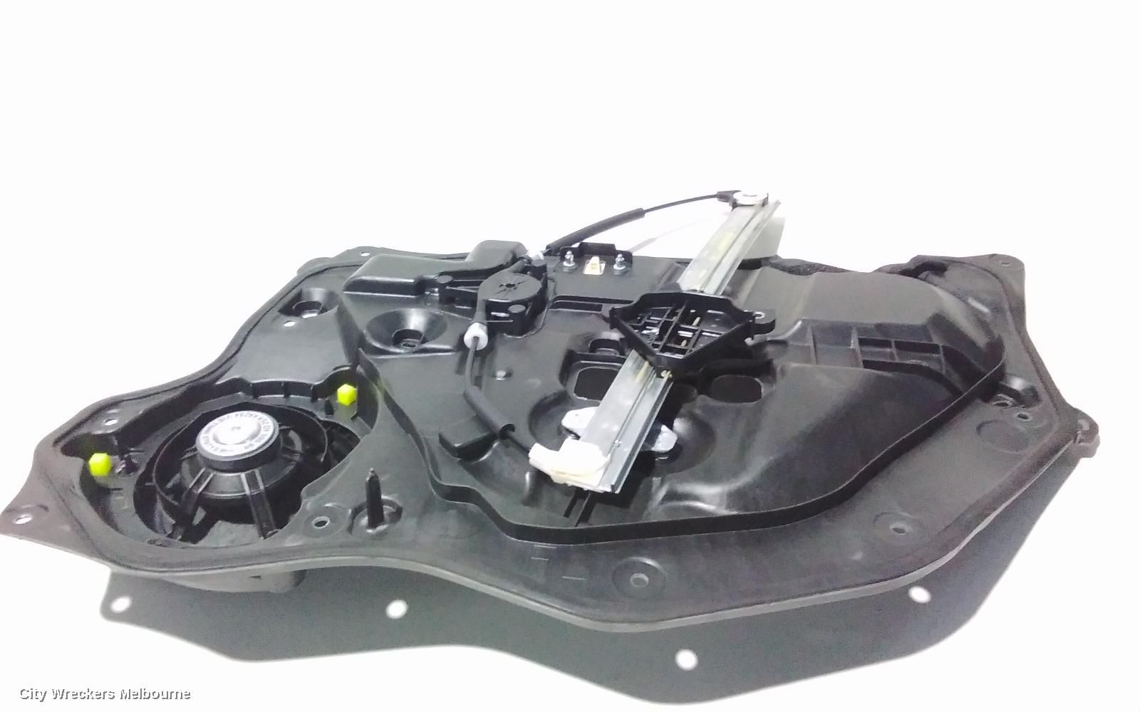 MAZDA CX3 LEFT FRONT WINDOW REG/MOTOR, DK, 02/2017 ONWARDS
