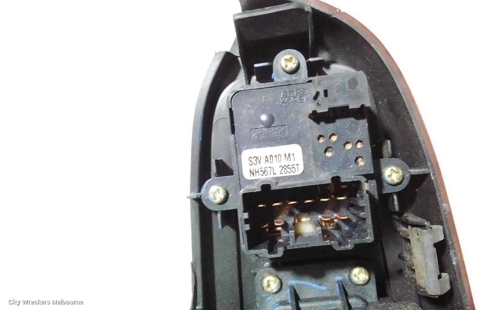 HONDA MDX PWR DR WIND SWITCH, RH FRONT (MASTER SWITCH), YD, 04/2003 - 12/2006