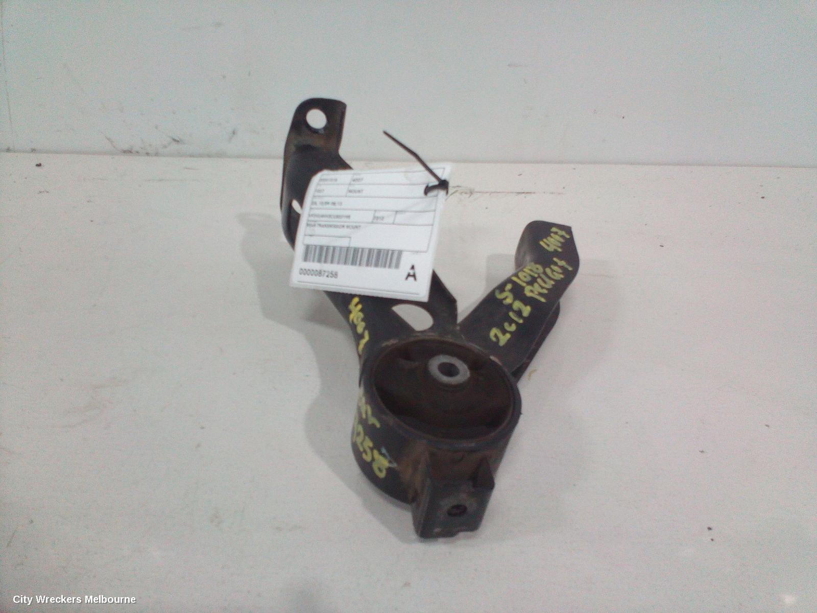 PEUGEOT 4007 MOUNT, GS, 10/2009 - 08/2013