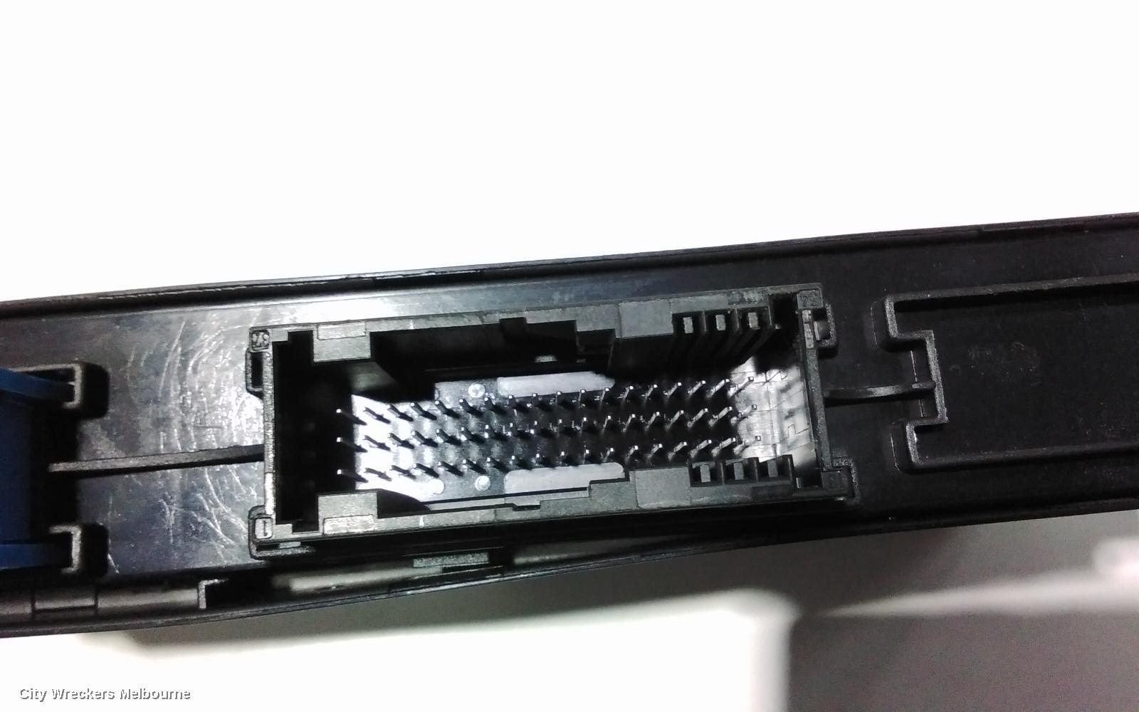 BMW X1 ECU, BCM/ELECTRONIC JUNCTION BOX, E84, 04/2010 - 07/2015