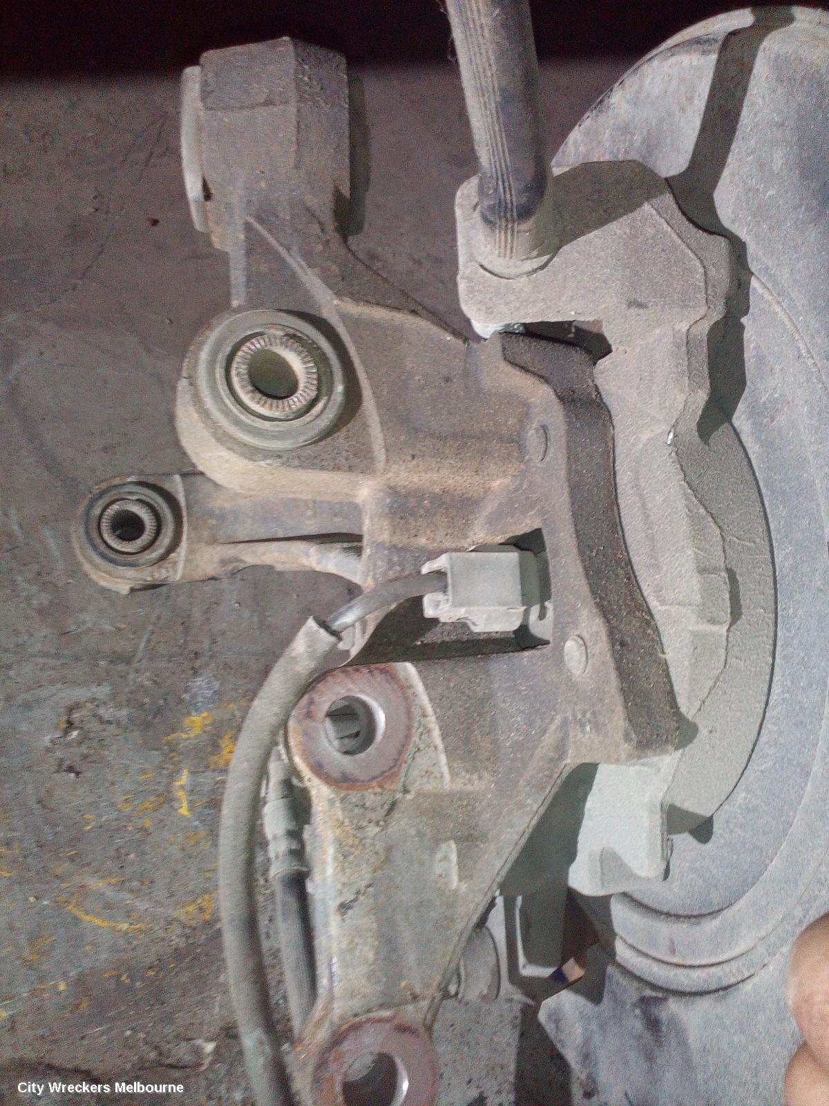TOYOTA CAMRY RIGHT REAR HUB ASSEMBLY, ACV40/AHV40, 06/2006 - 11/2011