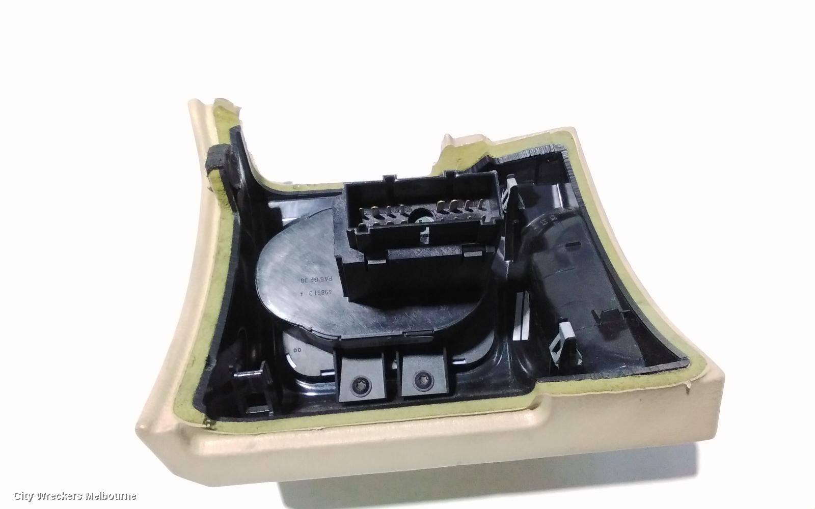 LAND ROVER RANGEROVER SPORT COMBINATION SWITCH, HEADLAMP SWITCH, L320, W/ FOGLAMP BUTTONS TYPE, 08/2005 - 09/2009
