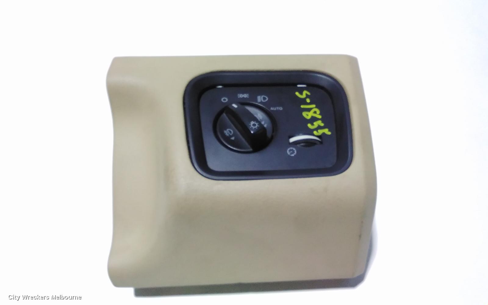 LAND ROVER RANGEROVER SPORT COMBINATION SWITCH, HEADLAMP SWITCH, L320, W/ FOGLAMP BUTTONS TYPE, 08/2005 - 09/2009