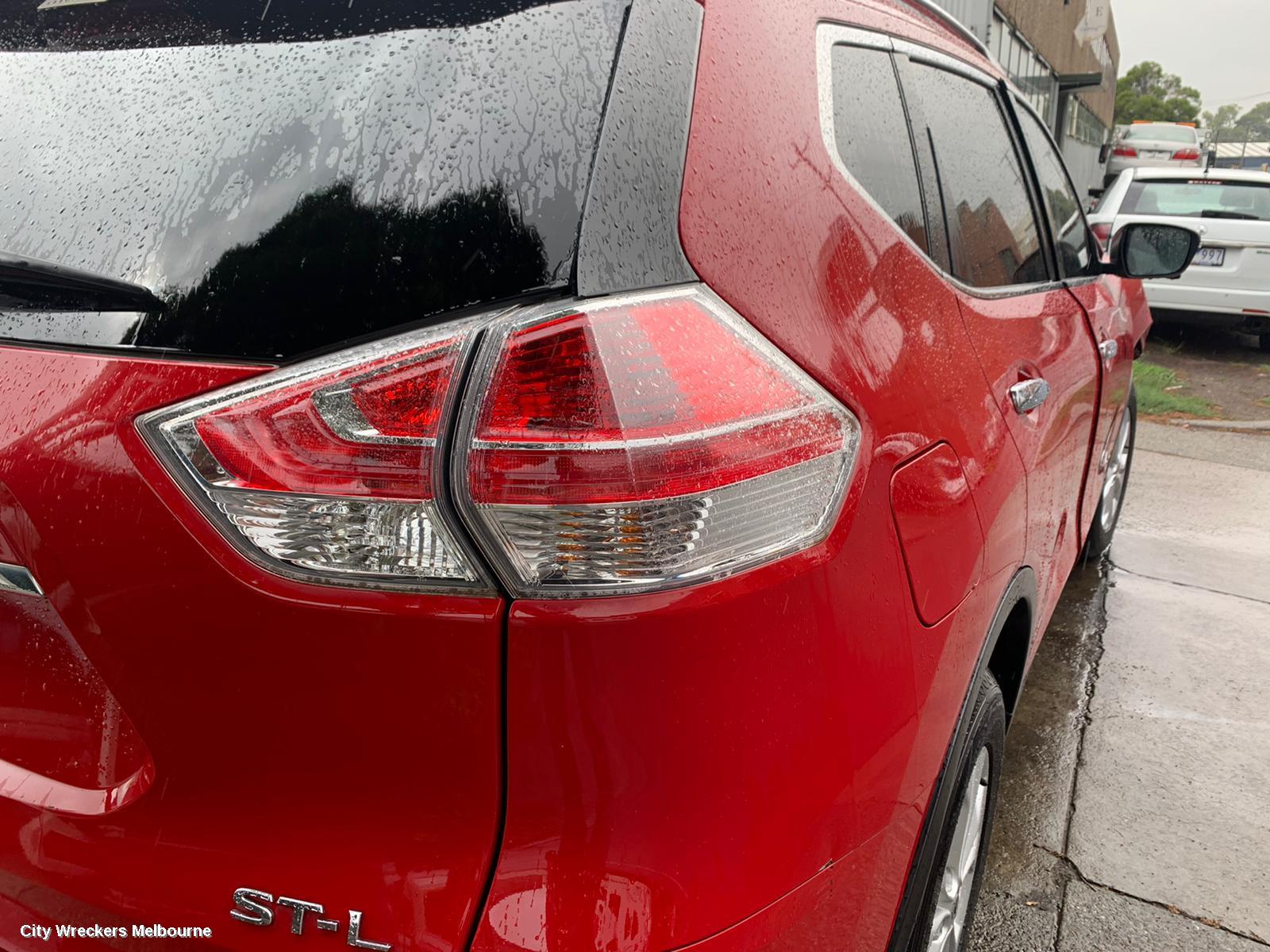 NISSAN XTRAIL ROOF RAIL