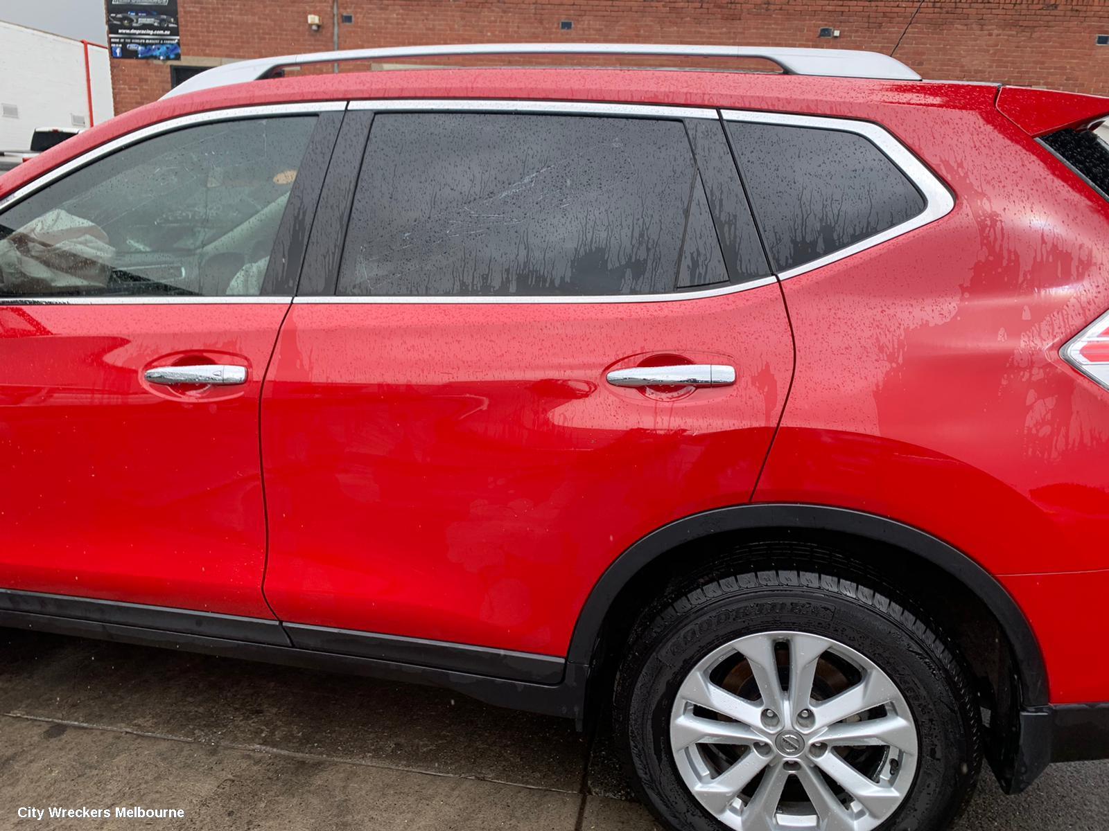 NISSAN XTRAIL ROOF RAIL